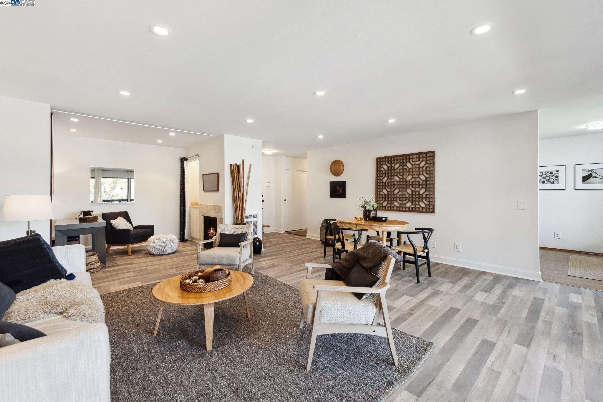 Detail Gallery Image 11 of 42 For 1810 Central Ave #205,  Alameda,  CA 94501 - 2 Beds | 2 Baths