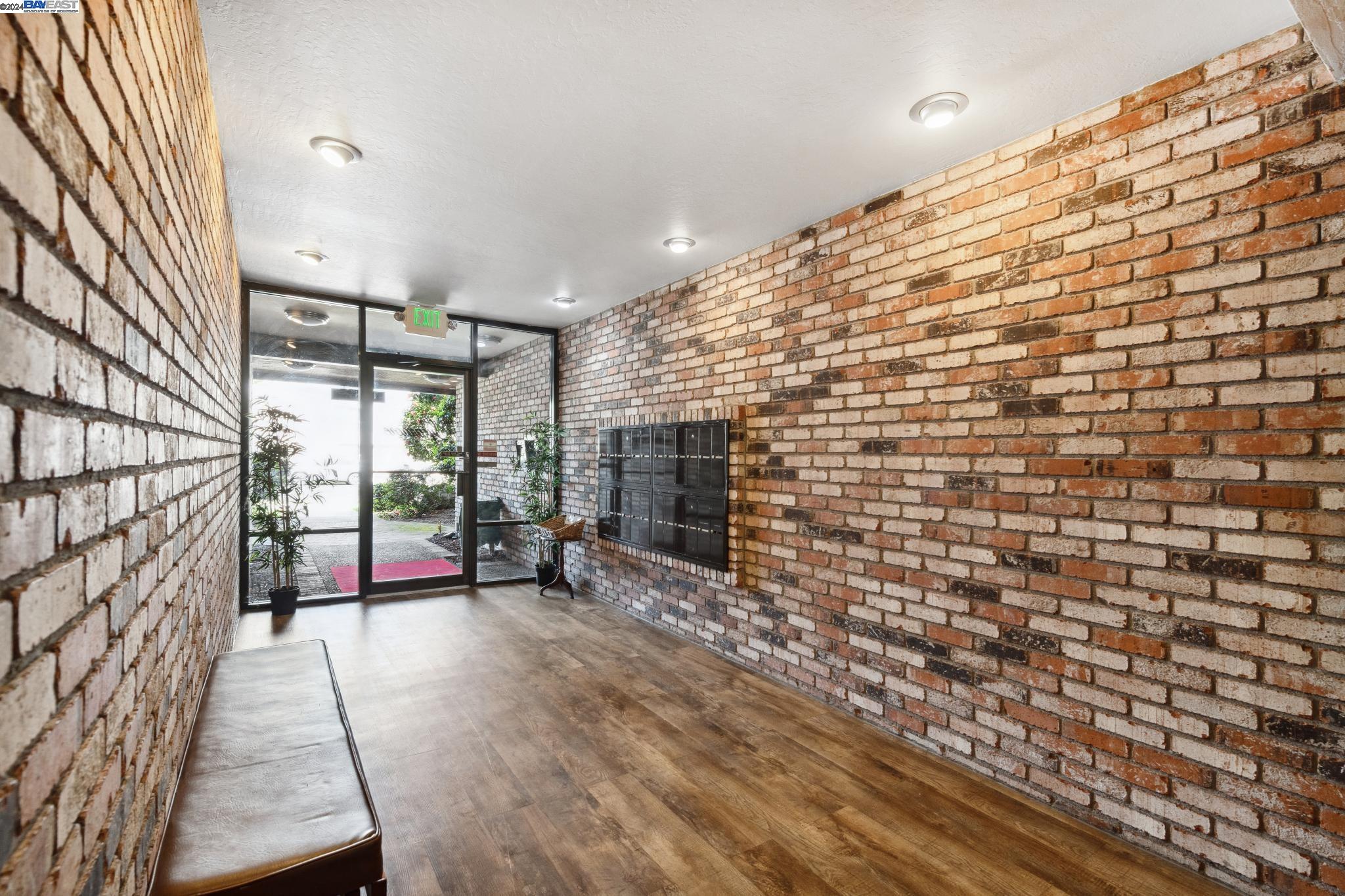 Detail Gallery Image 41 of 42 For 1810 Central Ave #205,  Alameda,  CA 94501 - 2 Beds | 2 Baths