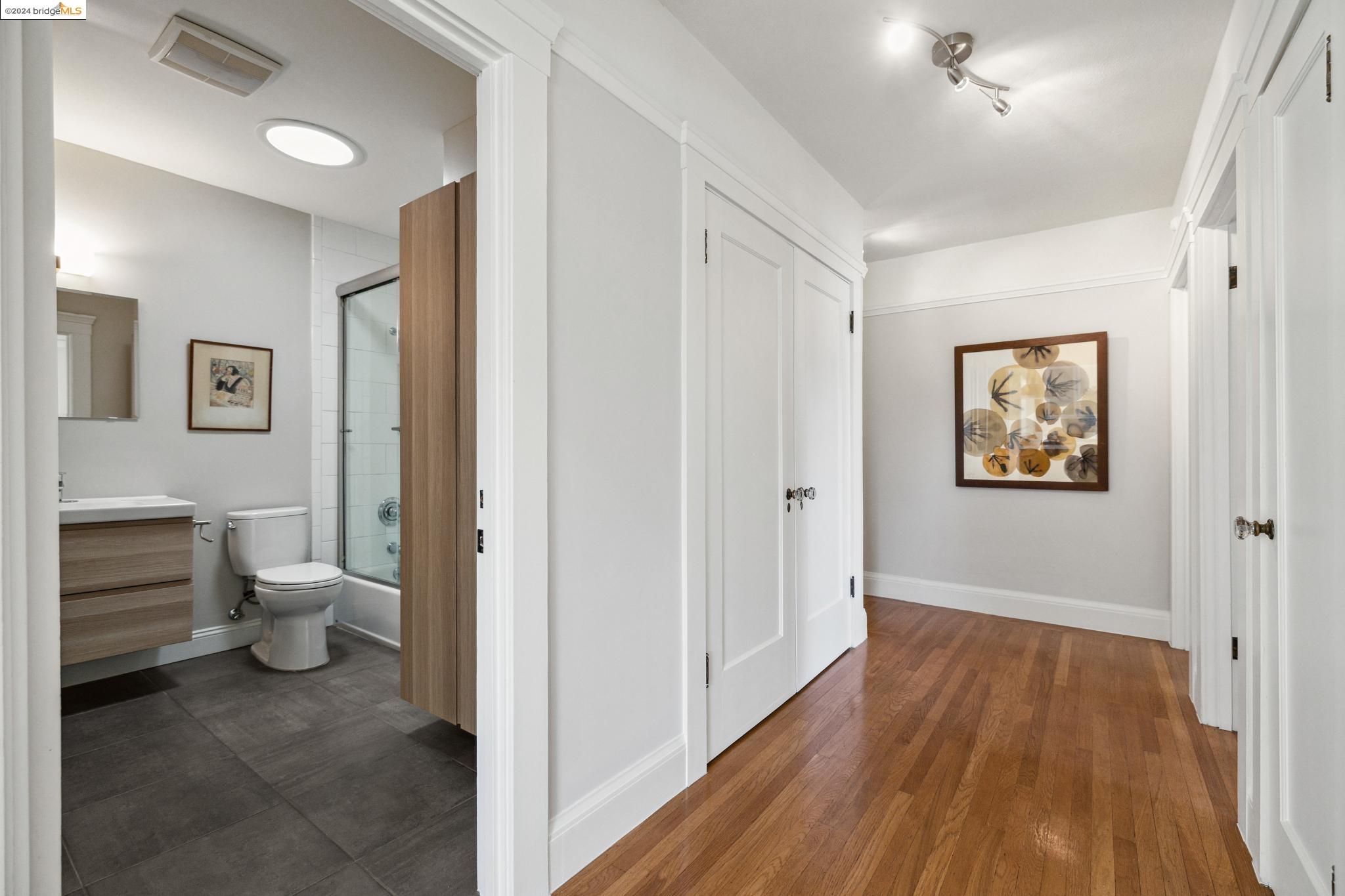 Detail Gallery Image 28 of 60 For 718 Mckinley Ave, Oakland,  CA 94610 - 3 Beds | 2 Baths