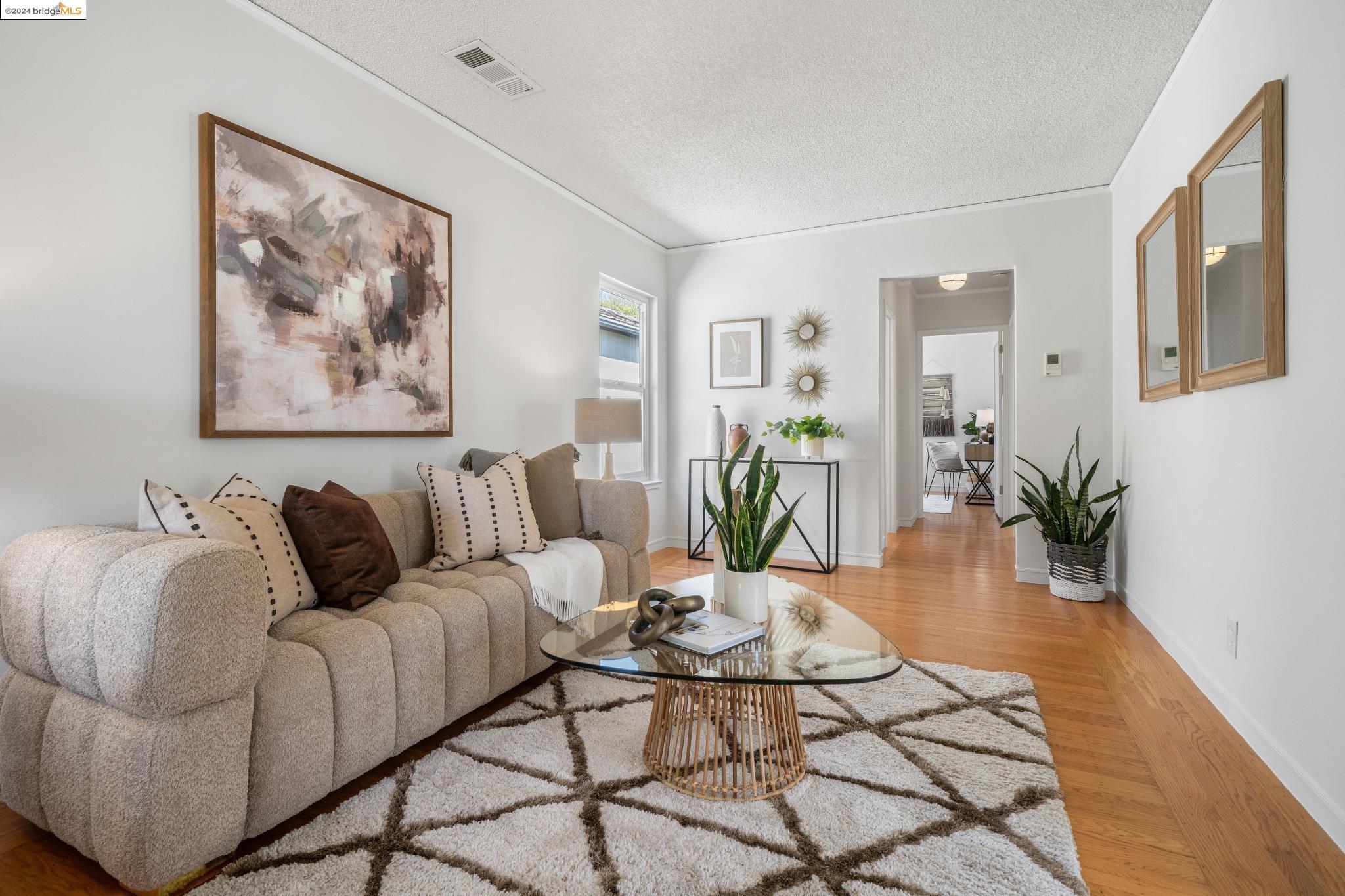 Detail Gallery Image 5 of 32 For 2624 Carlson Blvd, Richmond,  CA 94804 - 2 Beds | 1 Baths