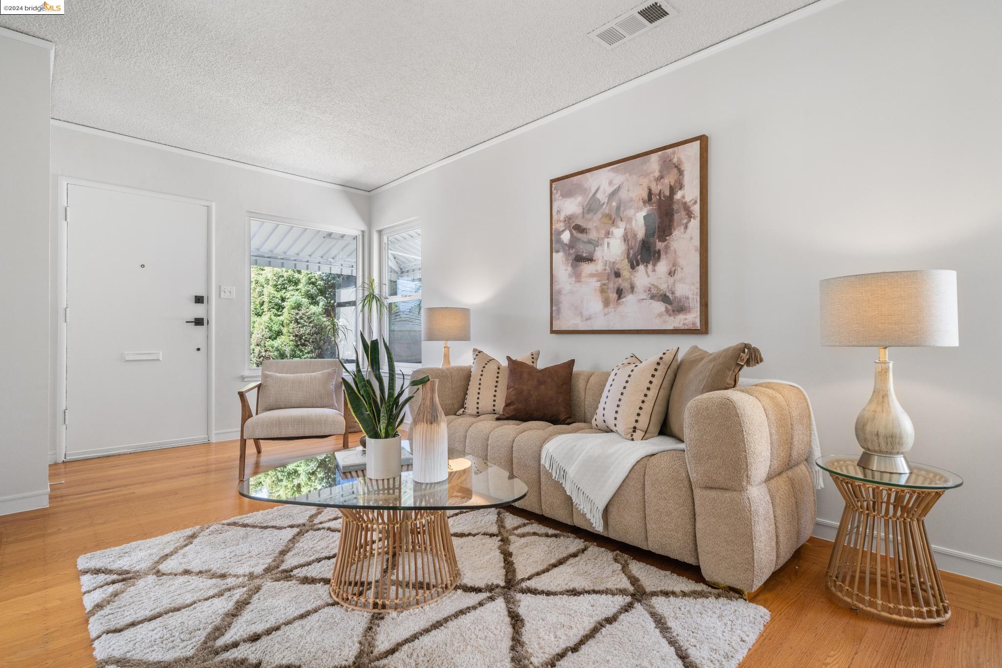 Detail Gallery Image 6 of 32 For 2624 Carlson Blvd, Richmond,  CA 94804 - 2 Beds | 1 Baths