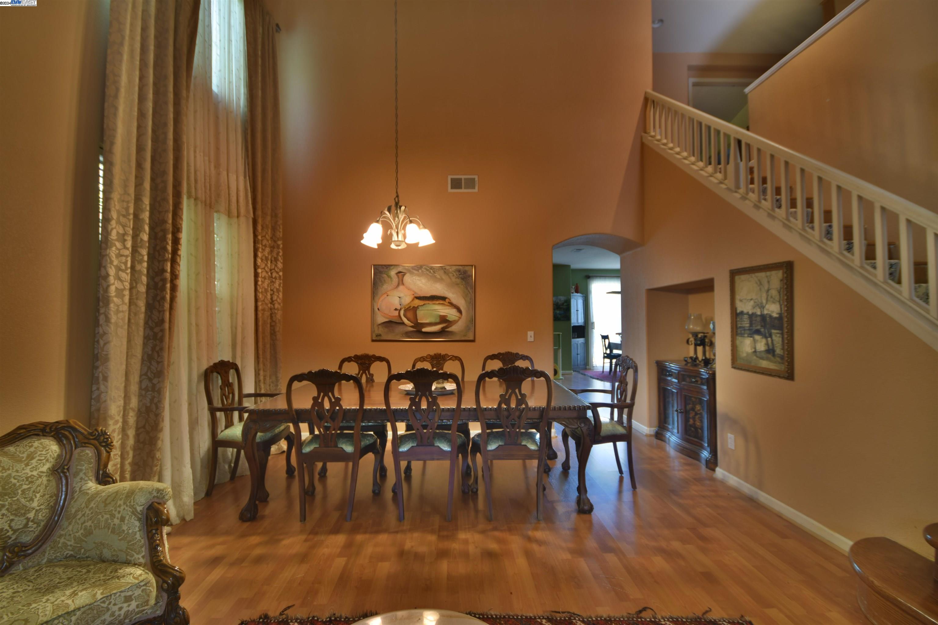 Detail Gallery Image 13 of 33 For 711 Tulare Drive, Tracy,  CA 95304-5830 - 4 Beds | 2/1 Baths
