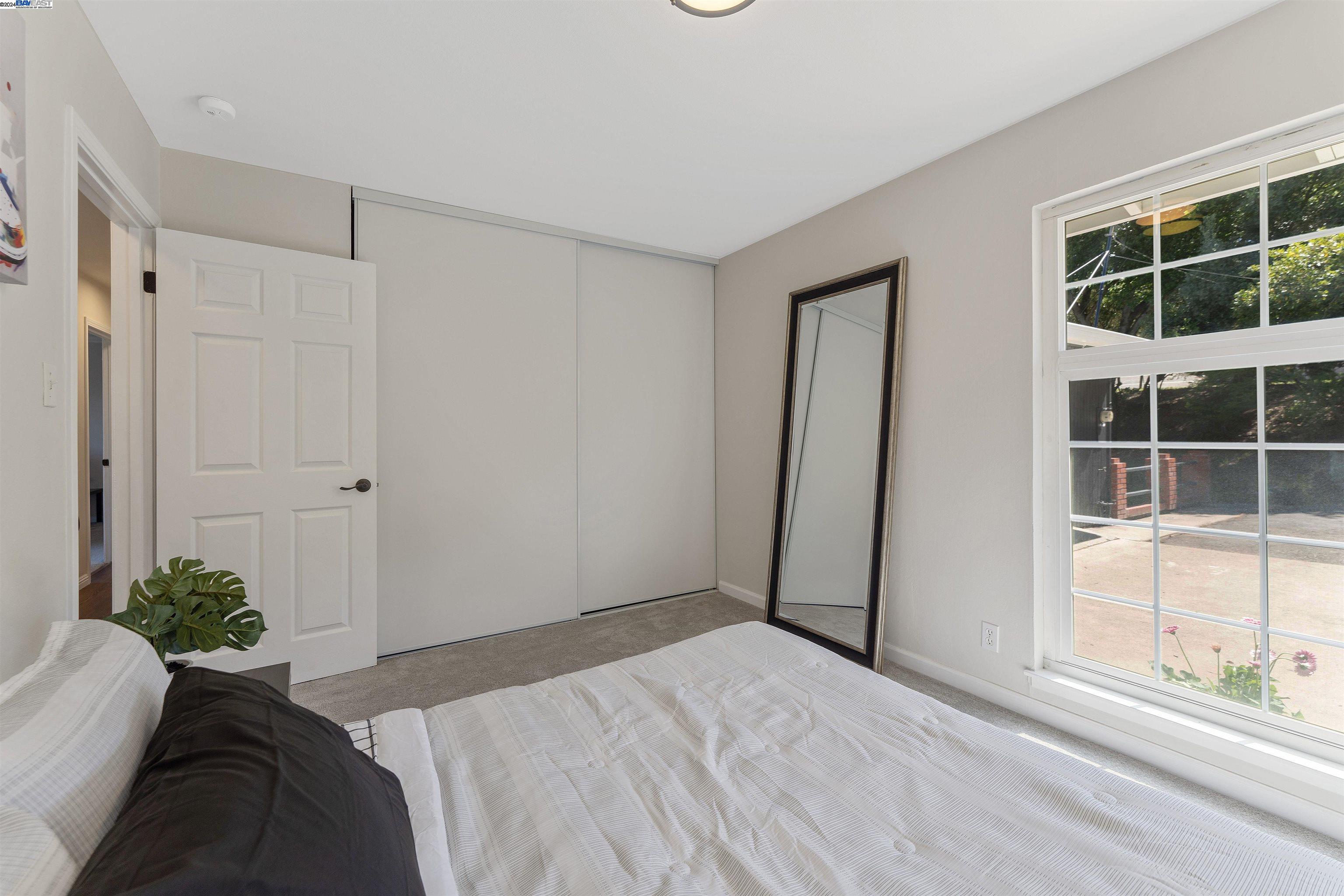 Detail Gallery Image 27 of 35 For 11165 Lochard St, Oakland,  CA 94605 - 4 Beds | 2 Baths