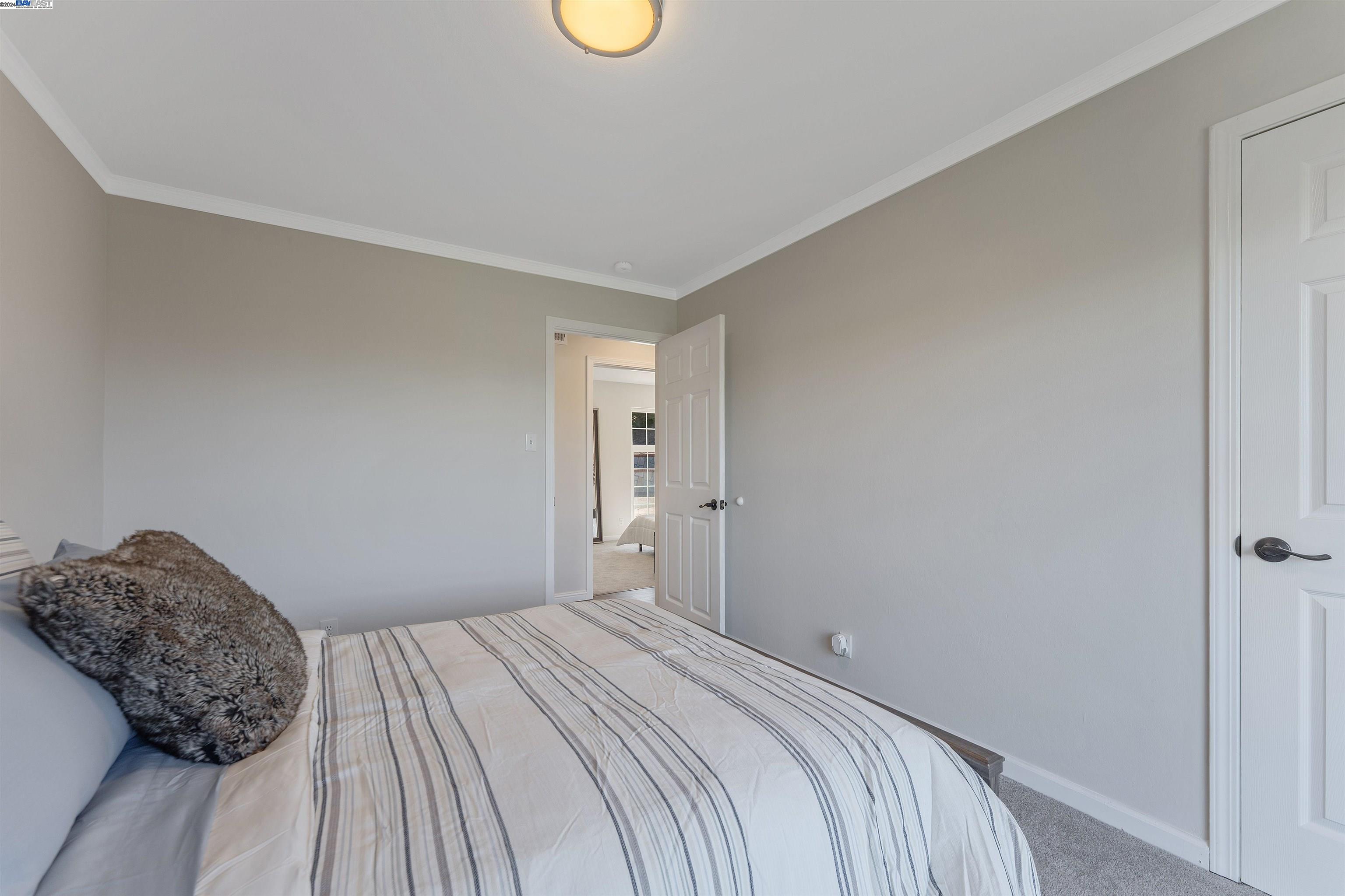 Detail Gallery Image 29 of 35 For 11165 Lochard St, Oakland,  CA 94605 - 4 Beds | 2 Baths