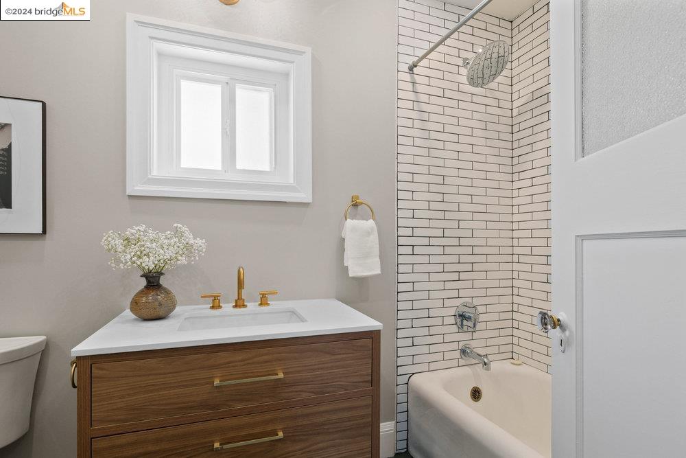 Detail Gallery Image 24 of 49 For 4237 Detroit Ave, Oakland,  CA 94619 - 3 Beds | 2 Baths