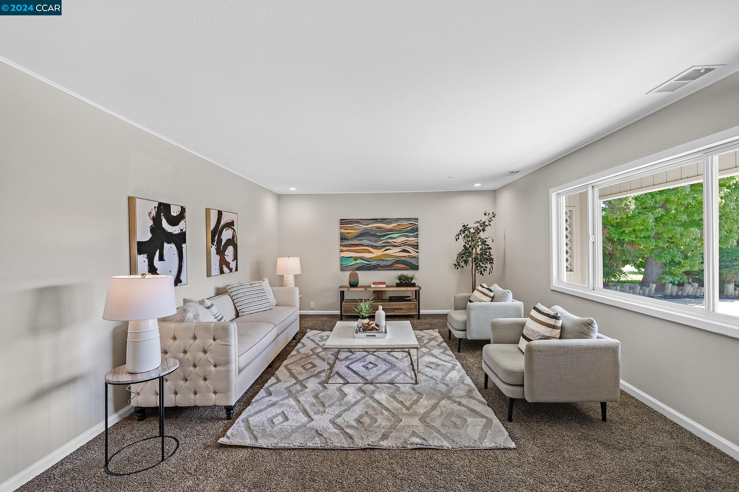 Detail Gallery Image 10 of 33 For 10660 Johansen Dr, Cupertino,  CA 95014 - 4 Beds | 2 Baths