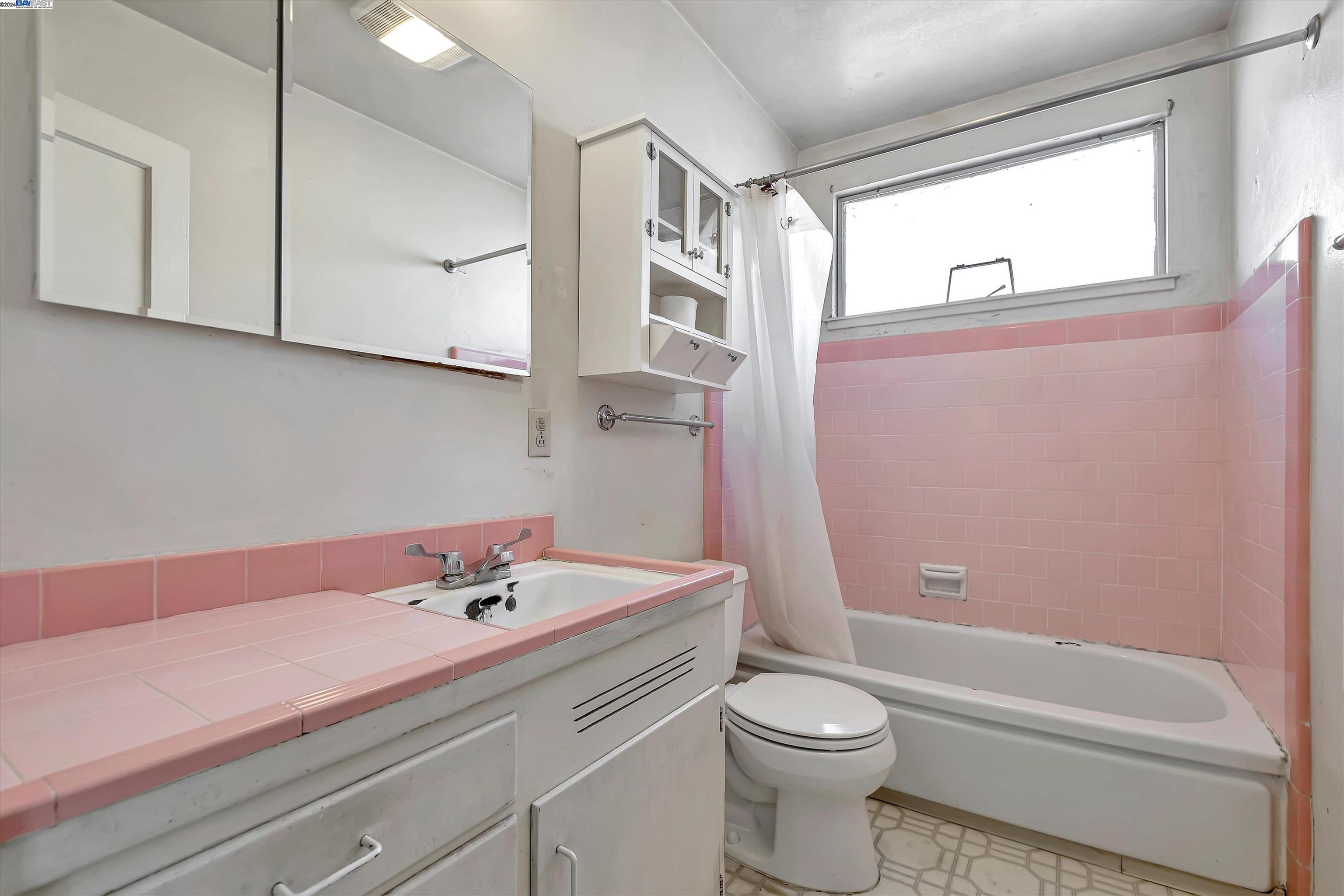 Detail Gallery Image 13 of 27 For 14677 Hanover St, San Leandro,  CA 94579 - 3 Beds | 1 Baths