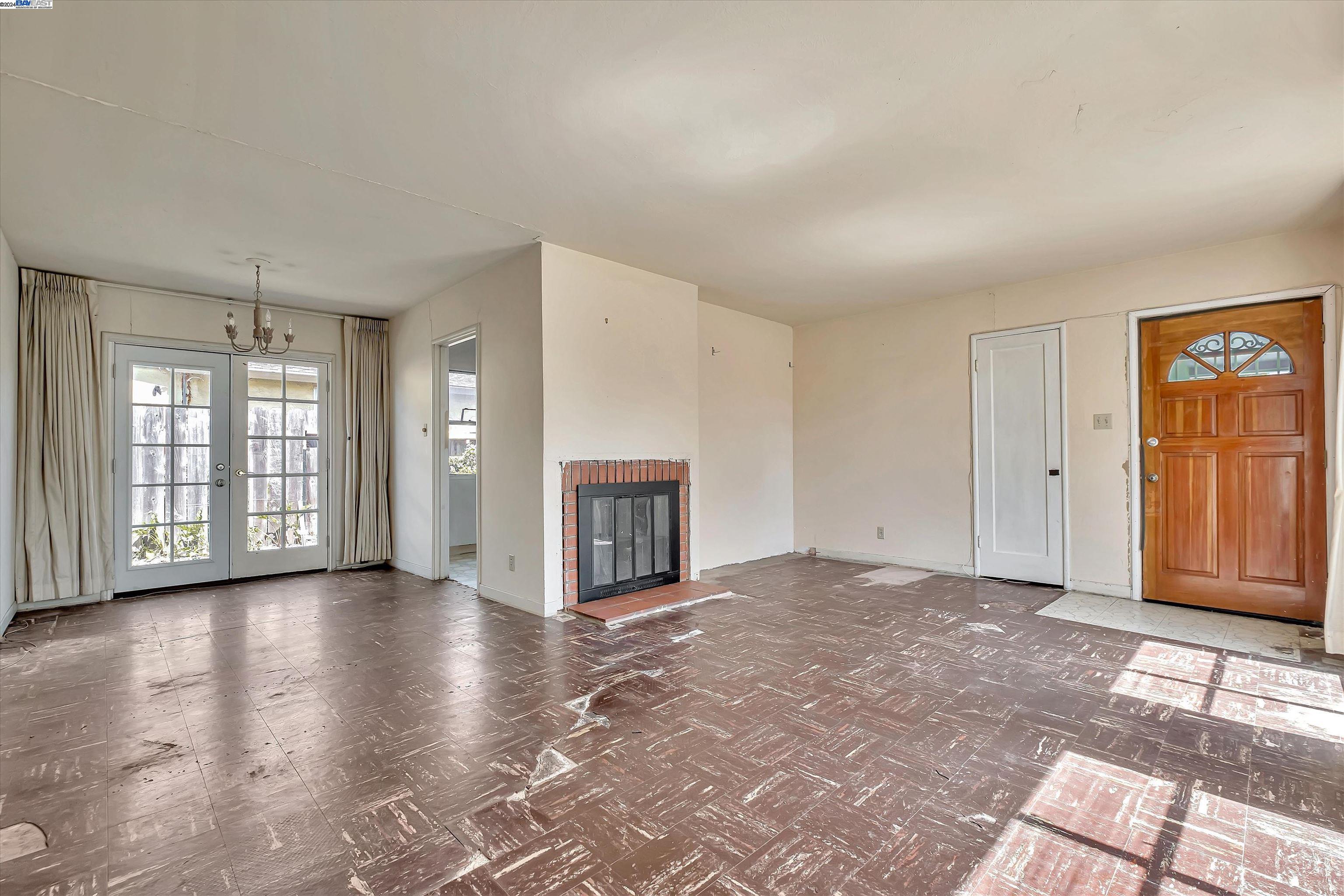 Detail Gallery Image 8 of 27 For 14677 Hanover St, San Leandro,  CA 94579 - 3 Beds | 1 Baths