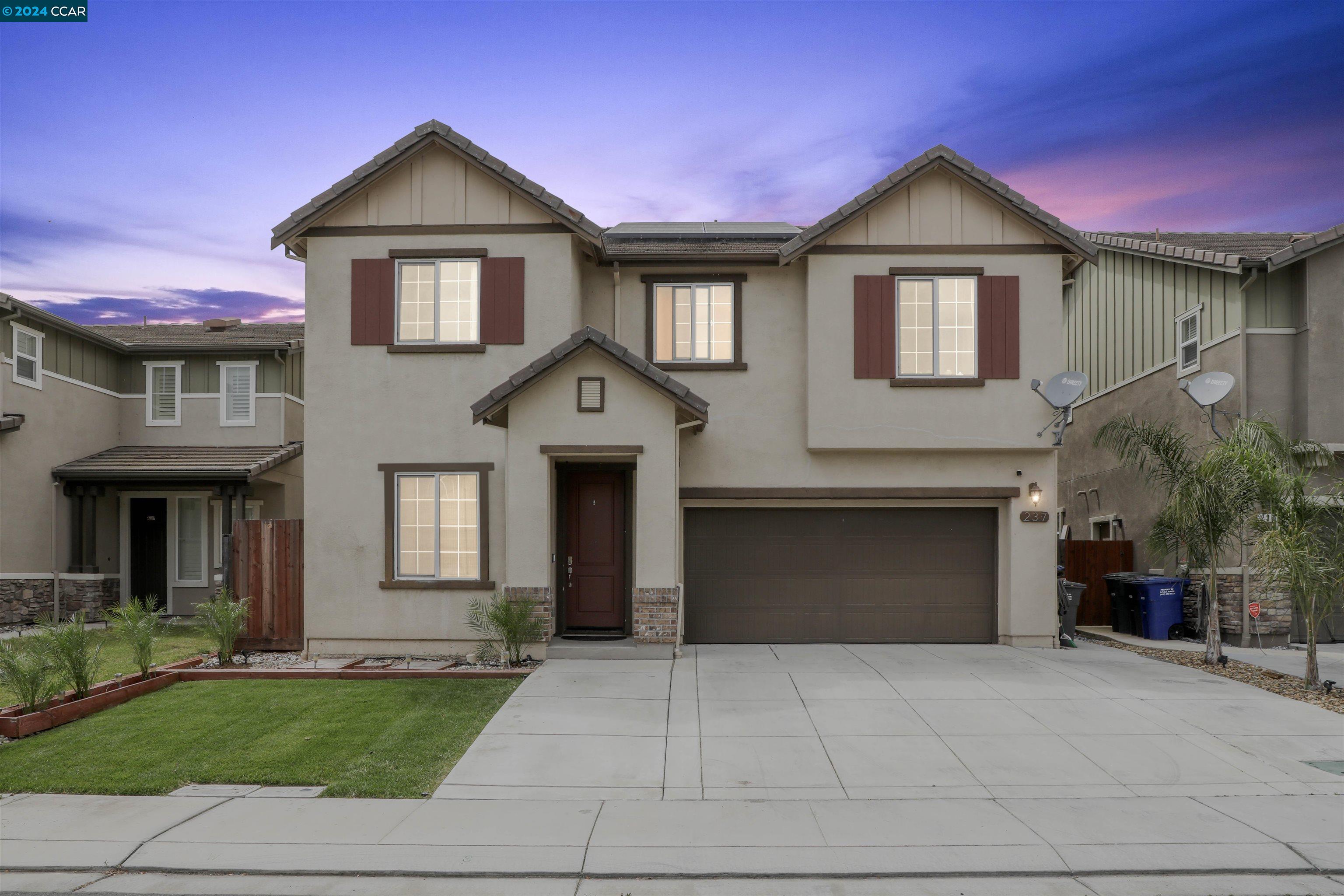Detail Gallery Image 1 of 38 For 237 Amberwind Cir, Oakley,  CA 94561 - 4 Beds | 3/1 Baths