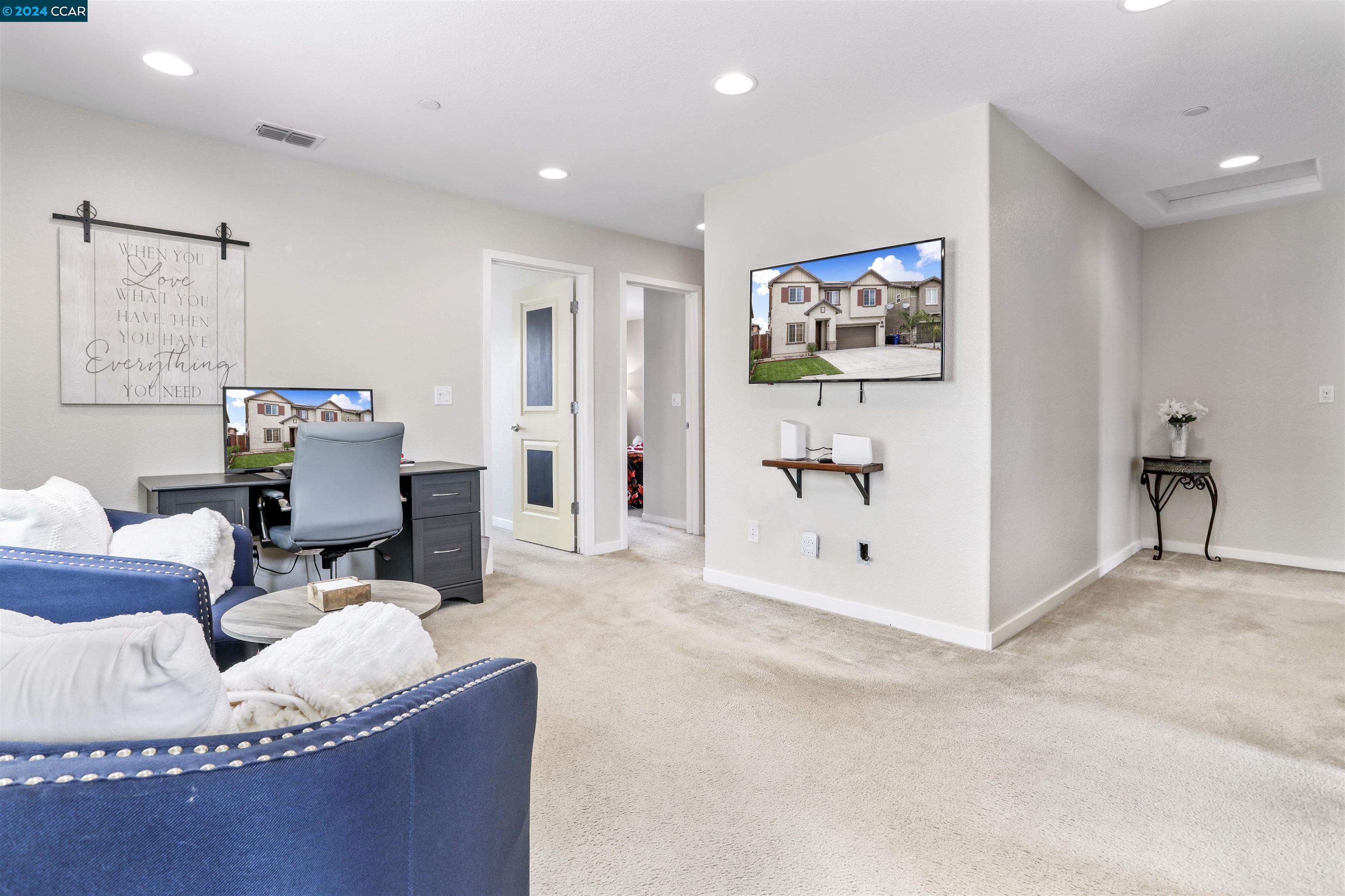 Detail Gallery Image 16 of 38 For 237 Amberwind Cir, Oakley,  CA 94561 - 4 Beds | 3/1 Baths