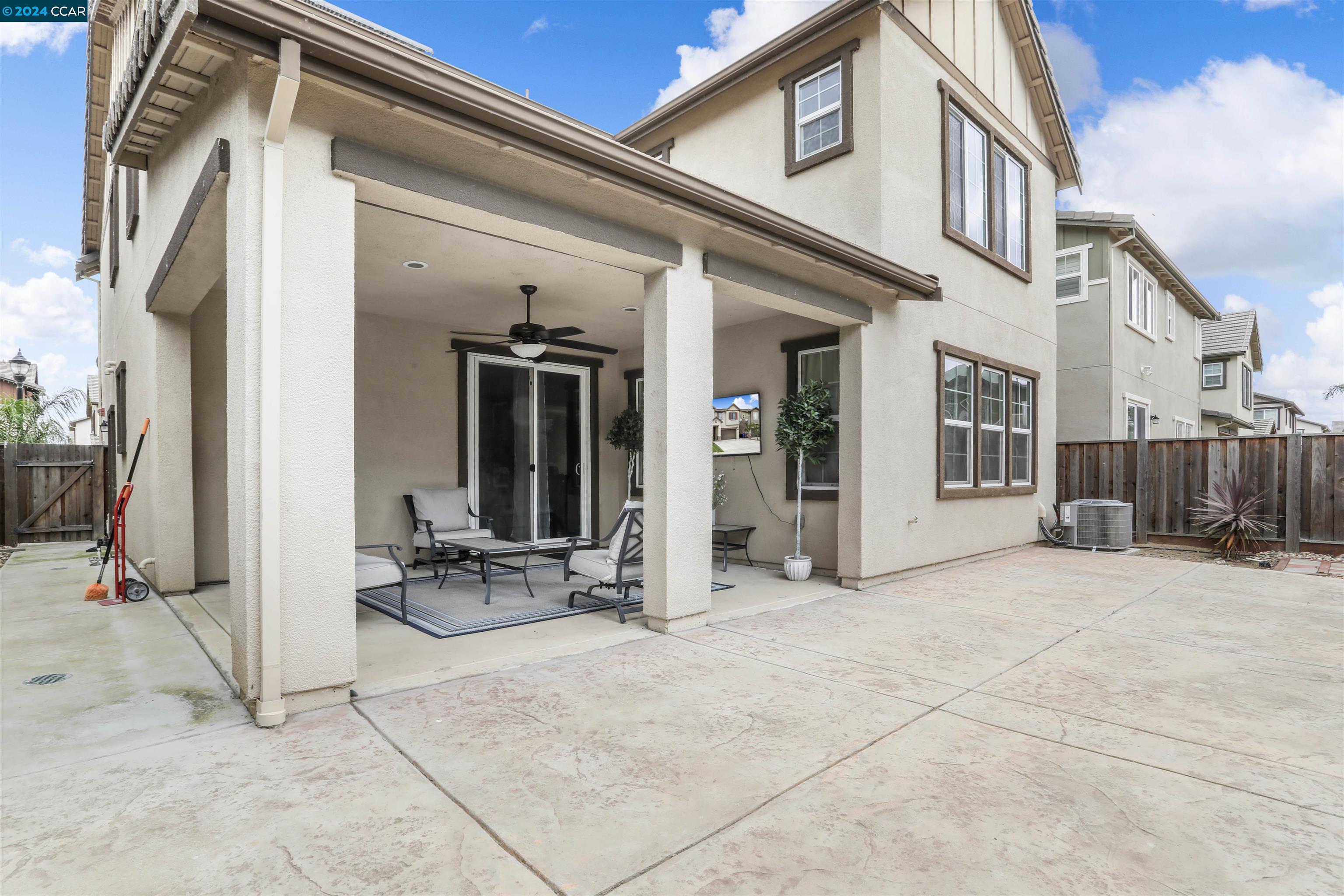 Detail Gallery Image 36 of 38 For 237 Amberwind Cir, Oakley,  CA 94561 - 4 Beds | 3/1 Baths