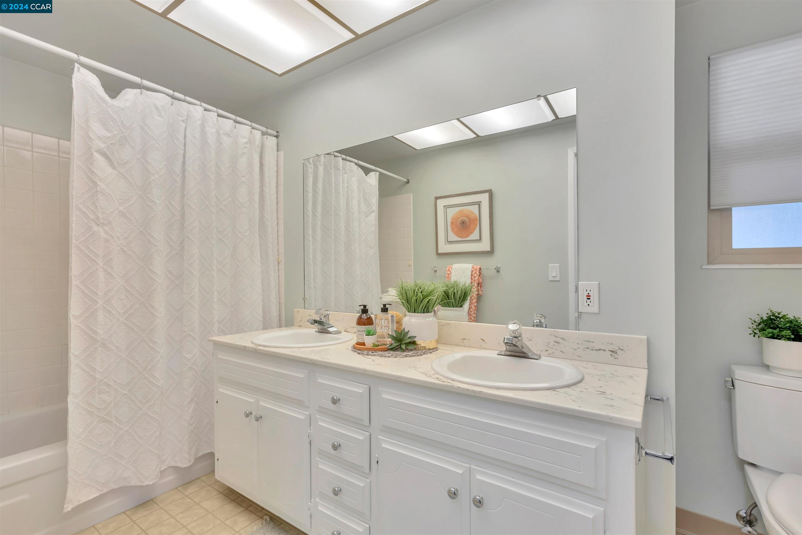 Detail Gallery Image 27 of 35 For 1416 Whitman Rd, Concord,  CA 94518 - 4 Beds | 2 Baths