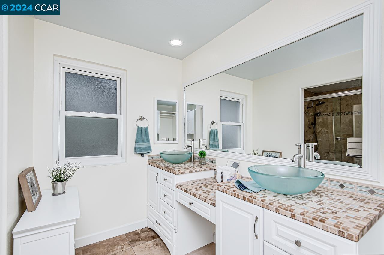 Detail Gallery Image 19 of 47 For 1888 N Forest Hill Pl, Danville,  CA 94526 - 3 Beds | 2/1 Baths