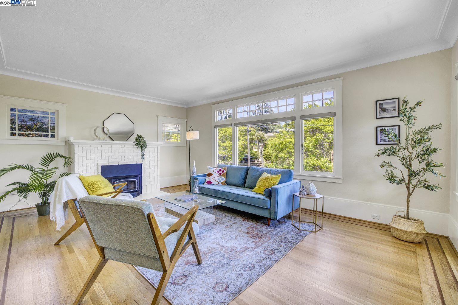 Detail Gallery Image 3 of 60 For 573 Kenmore Ave, Oakland,  CA 94610 - 3 Beds | 2/1 Baths