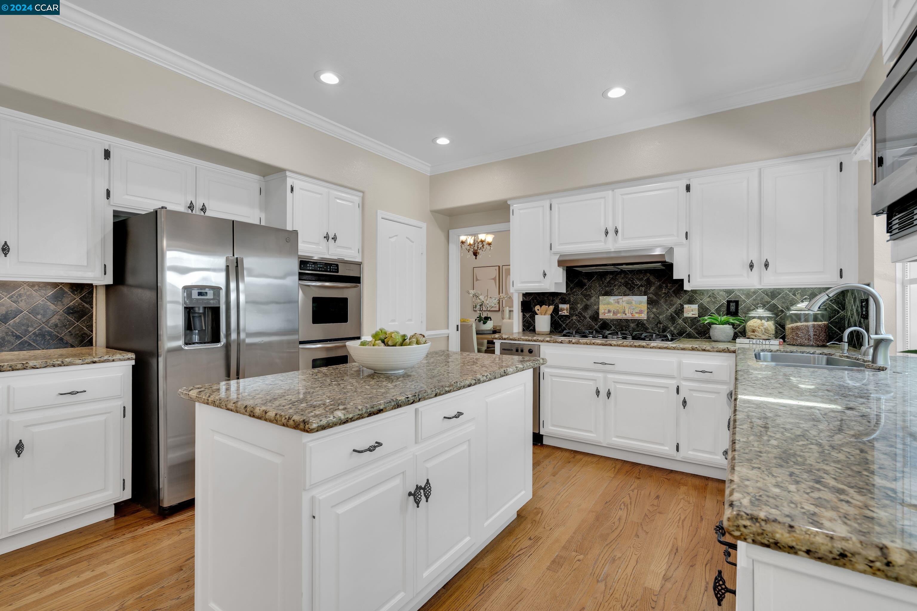 Detail Gallery Image 16 of 53 For 50 Headland Ct, Danville,  CA 94506 - 4 Beds | 3/1 Baths