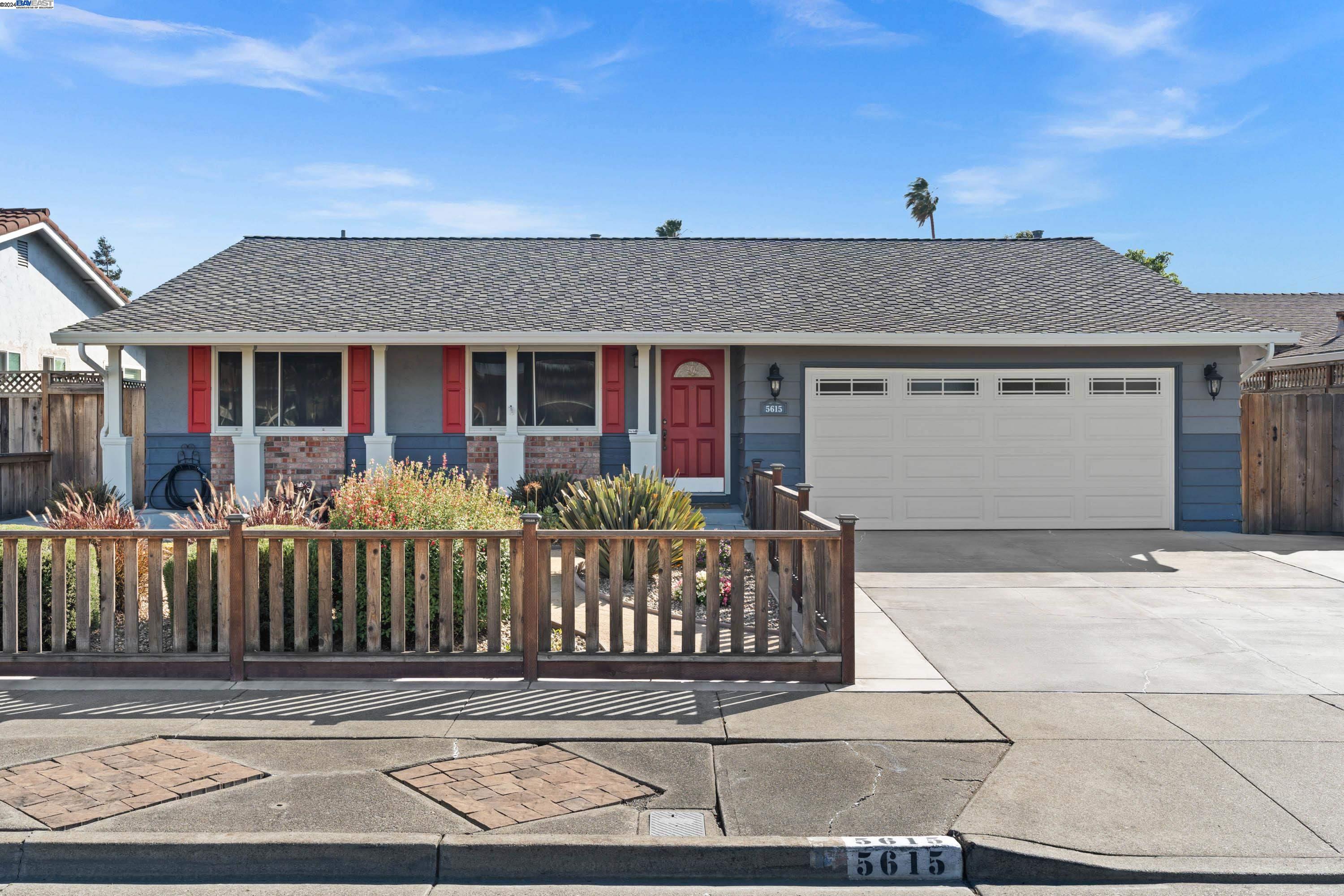 Detail Gallery Image 2 of 37 For 5615 Wintergreen Dr, Newark,  CA 94560 - 3 Beds | 2 Baths