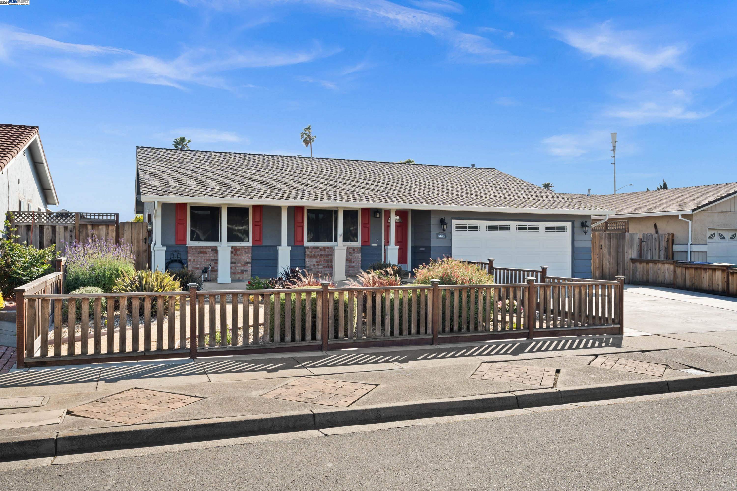 Detail Gallery Image 18 of 37 For 5615 Wintergreen Dr, Newark,  CA 94560 - 3 Beds | 2 Baths