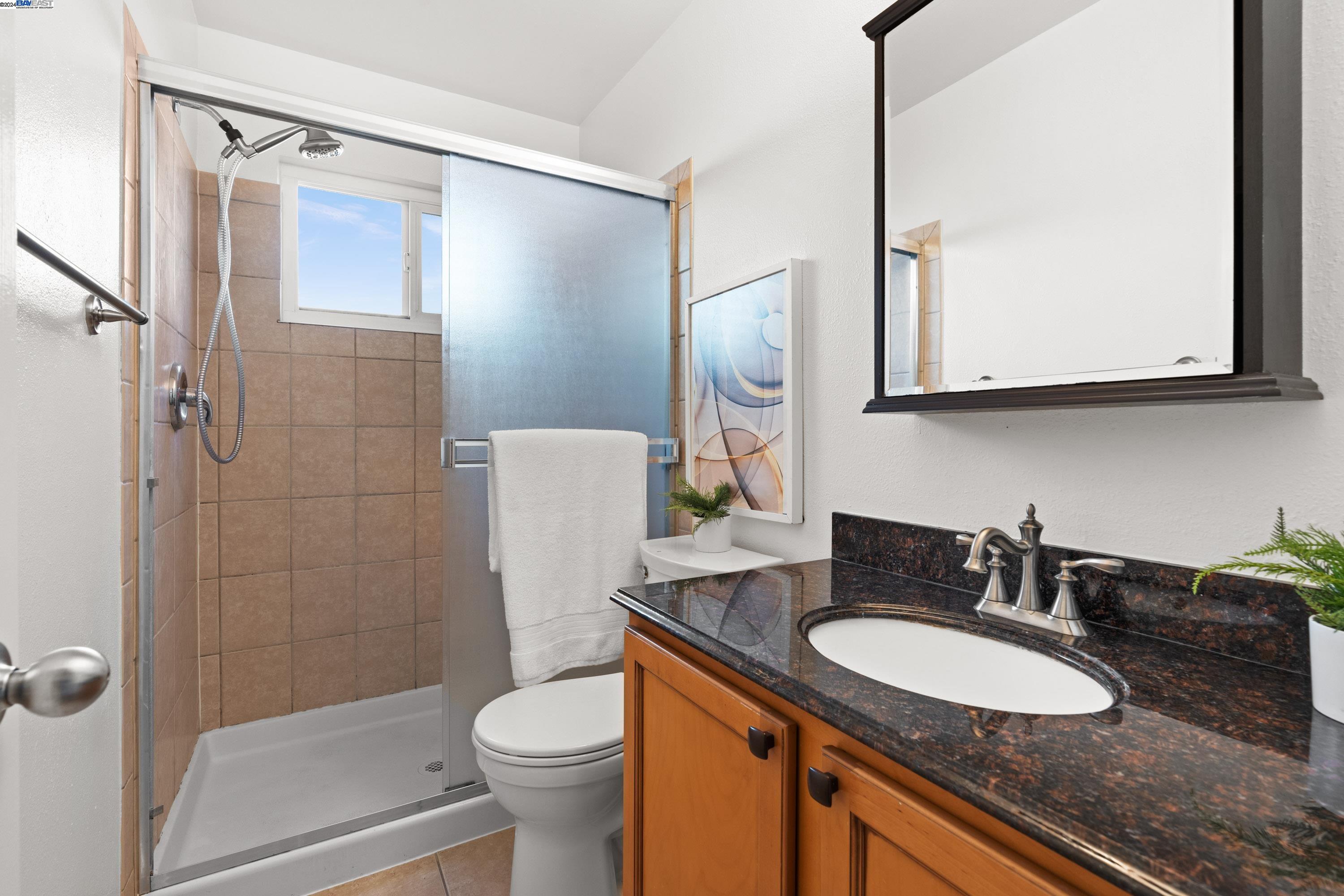 Detail Gallery Image 9 of 37 For 5615 Wintergreen Dr, Newark,  CA 94560 - 3 Beds | 2 Baths