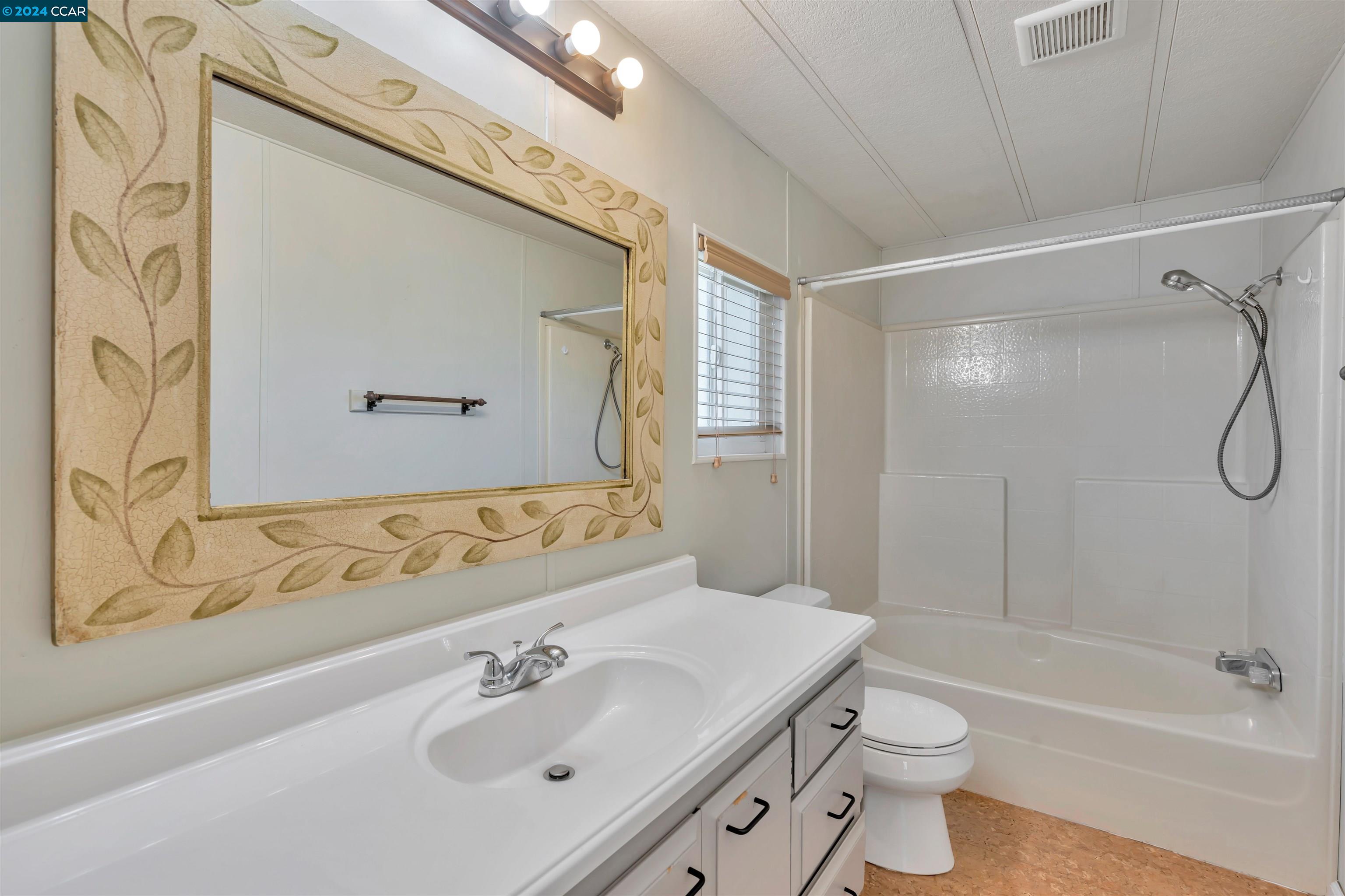 Detail Gallery Image 13 of 25 For 148 Bedrock Ct, Vallejo,  CA 94589 - 3 Beds | 2 Baths