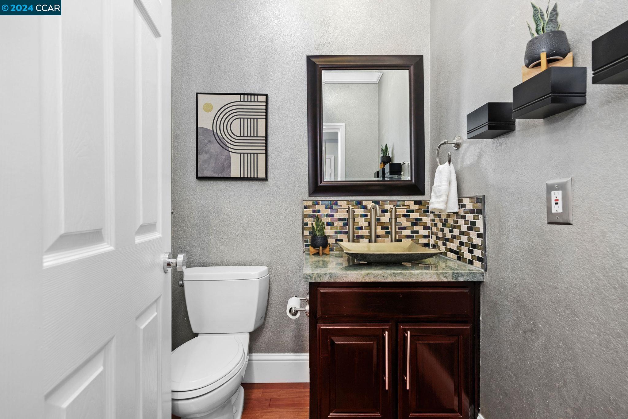 Detail Gallery Image 11 of 43 For 1074 Kipling Court, Concord,  CA 94518 - 4 Beds | 2/1 Baths
