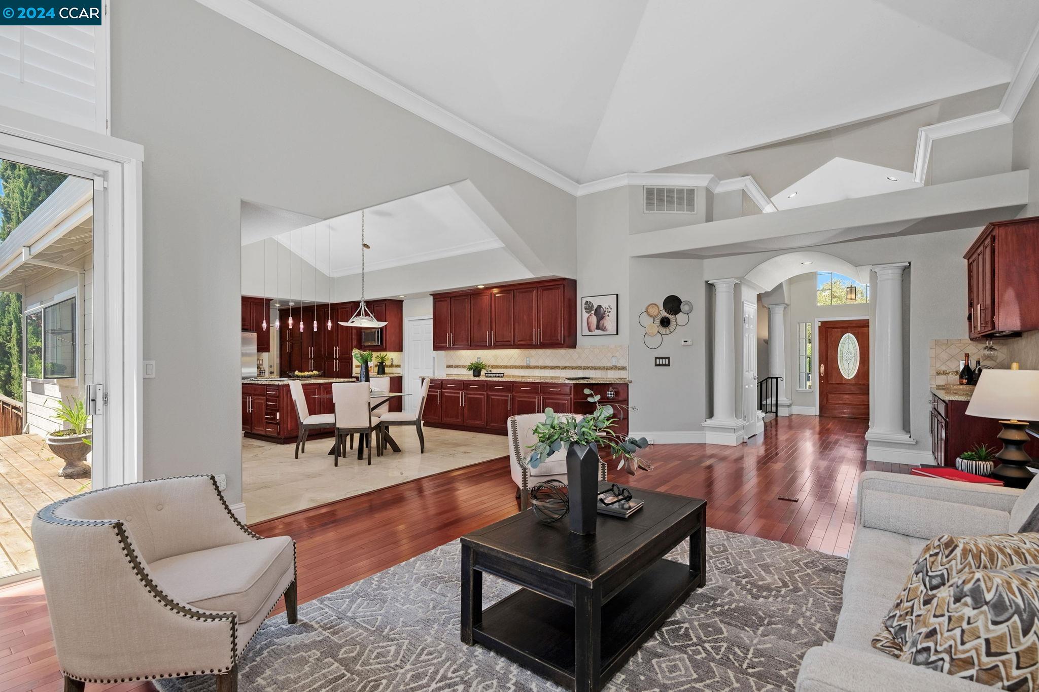 Detail Gallery Image 14 of 43 For 1074 Kipling Court, Concord,  CA 94518 - 4 Beds | 2/1 Baths