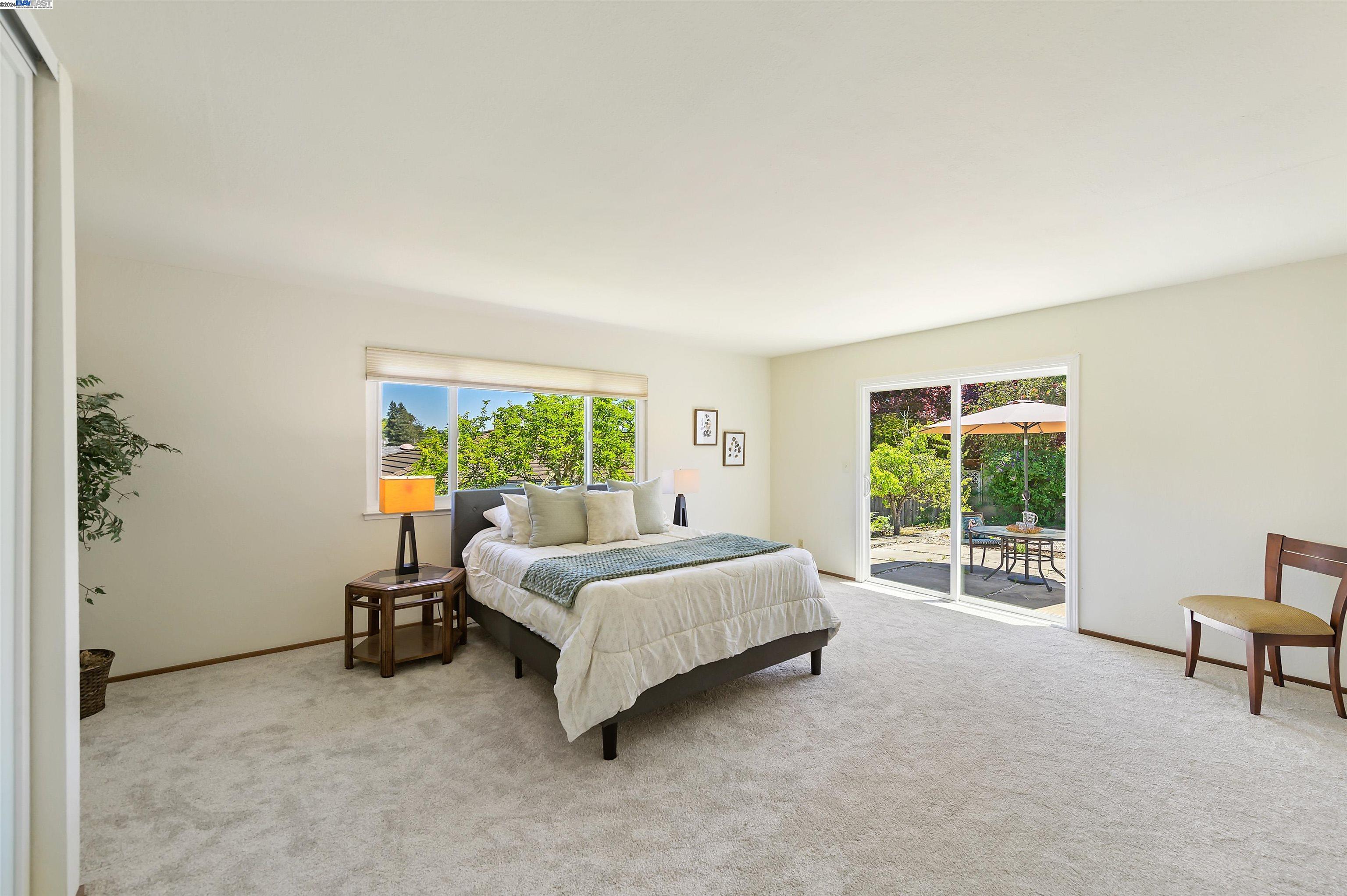 Detail Gallery Image 14 of 26 For 18388 Jill Way, Castro Valley,  CA 94546 - 4 Beds | 2/1 Baths