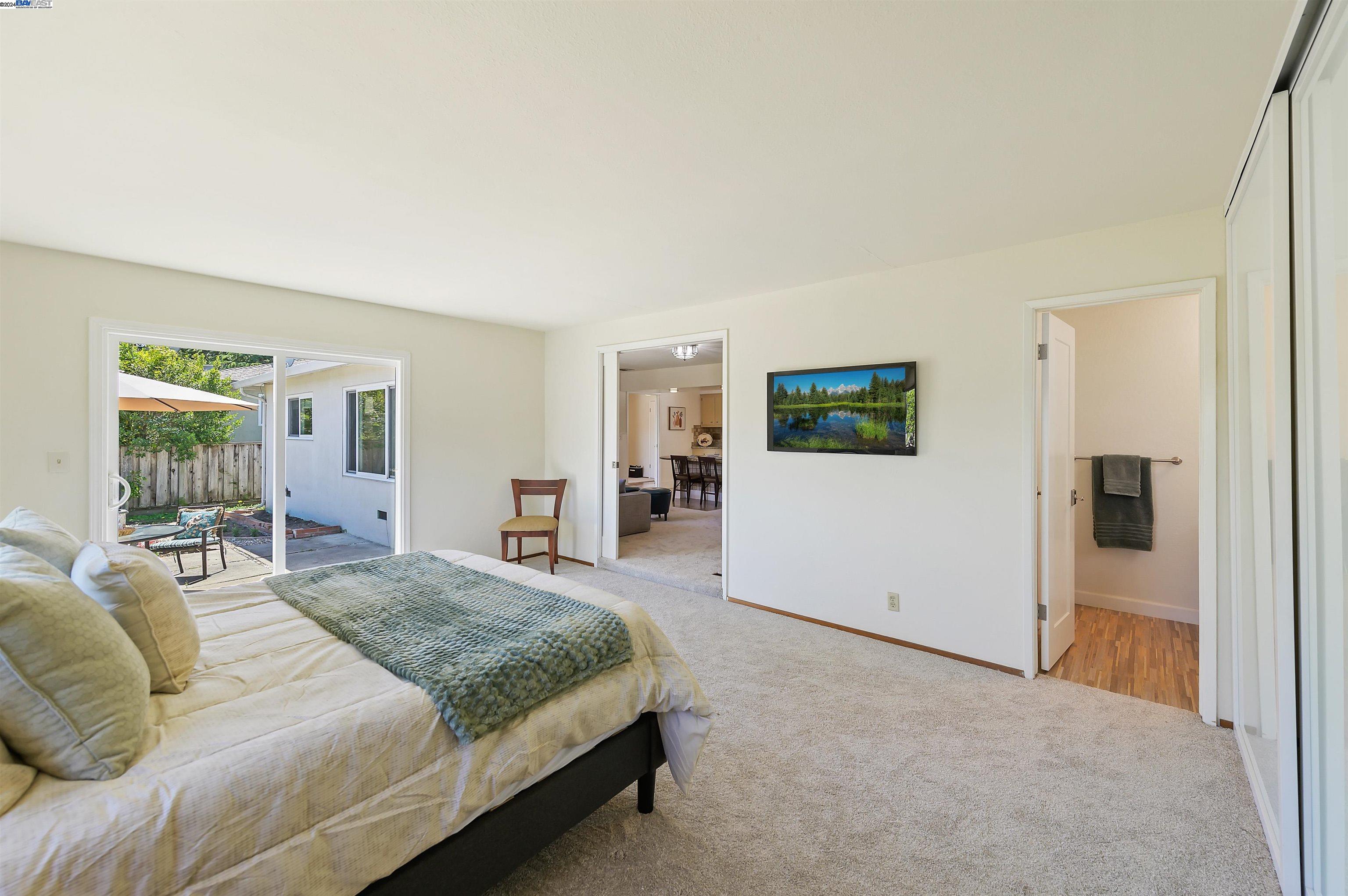 Detail Gallery Image 16 of 26 For 18388 Jill Way, Castro Valley,  CA 94546 - 4 Beds | 2/1 Baths
