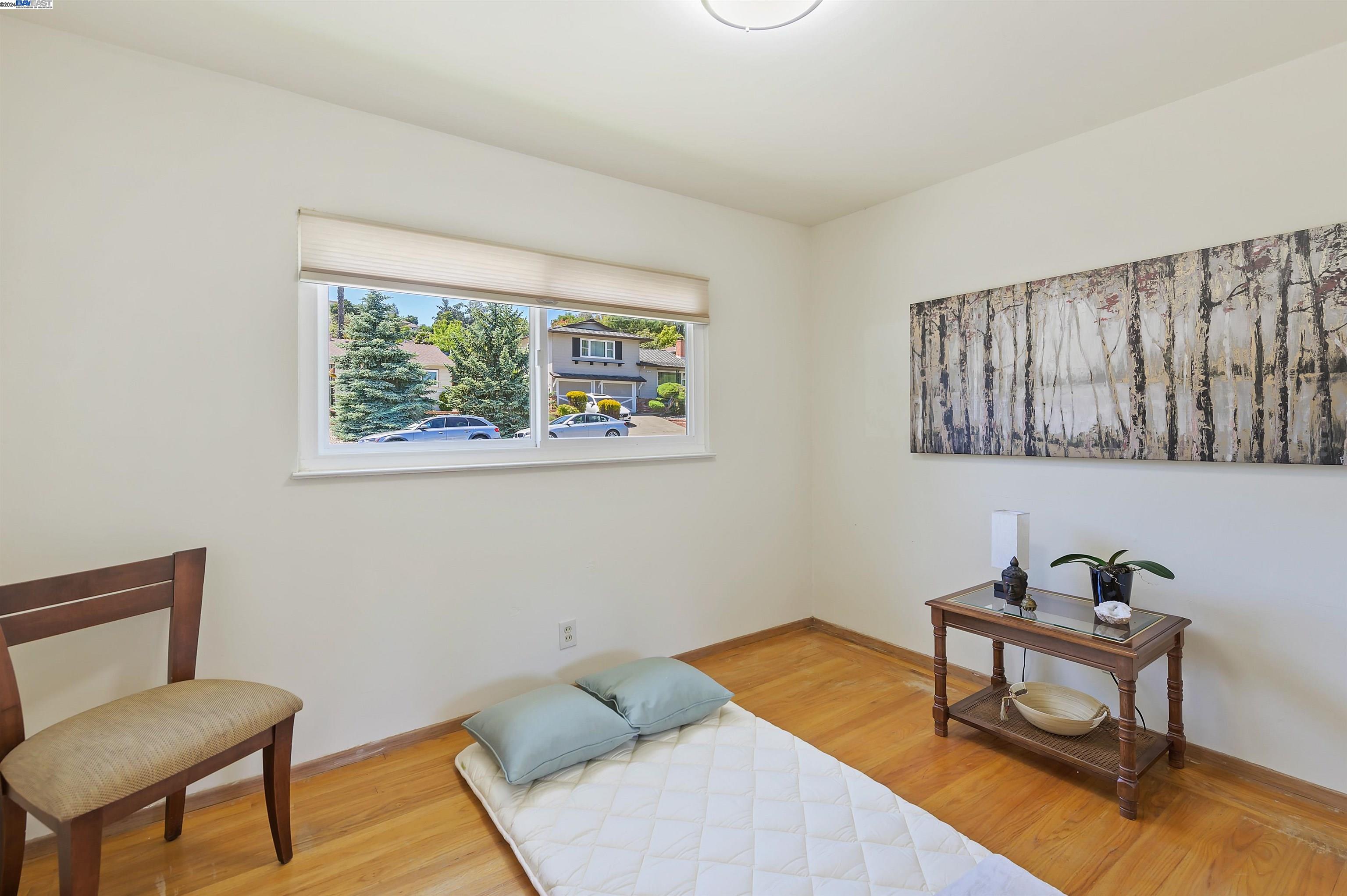 Detail Gallery Image 21 of 26 For 18388 Jill Way, Castro Valley,  CA 94546 - 4 Beds | 2/1 Baths
