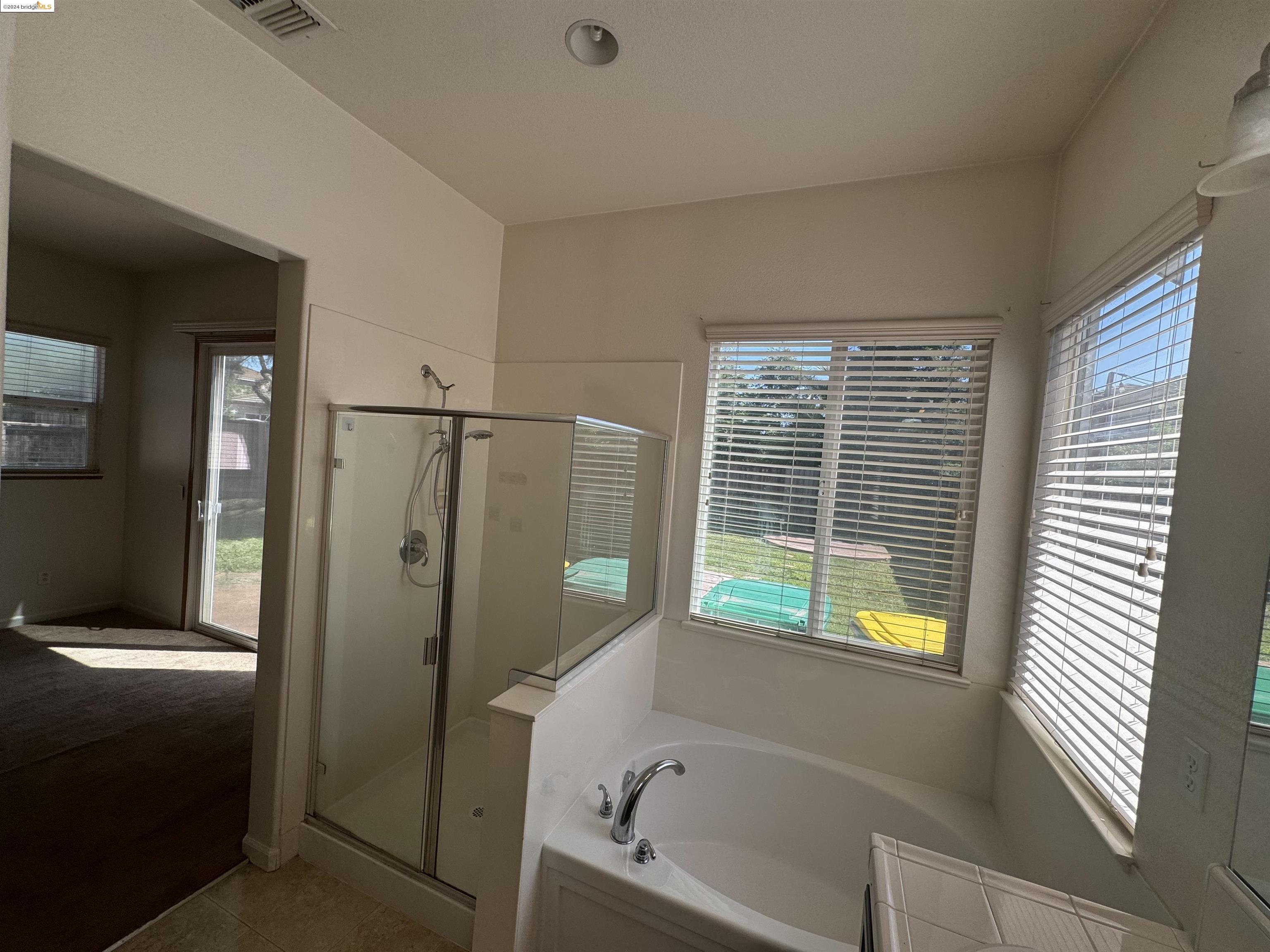 Detail Gallery Image 16 of 25 For 2638 Breaker Way, Stockton,  CA 95209 - 4 Beds | 2 Baths