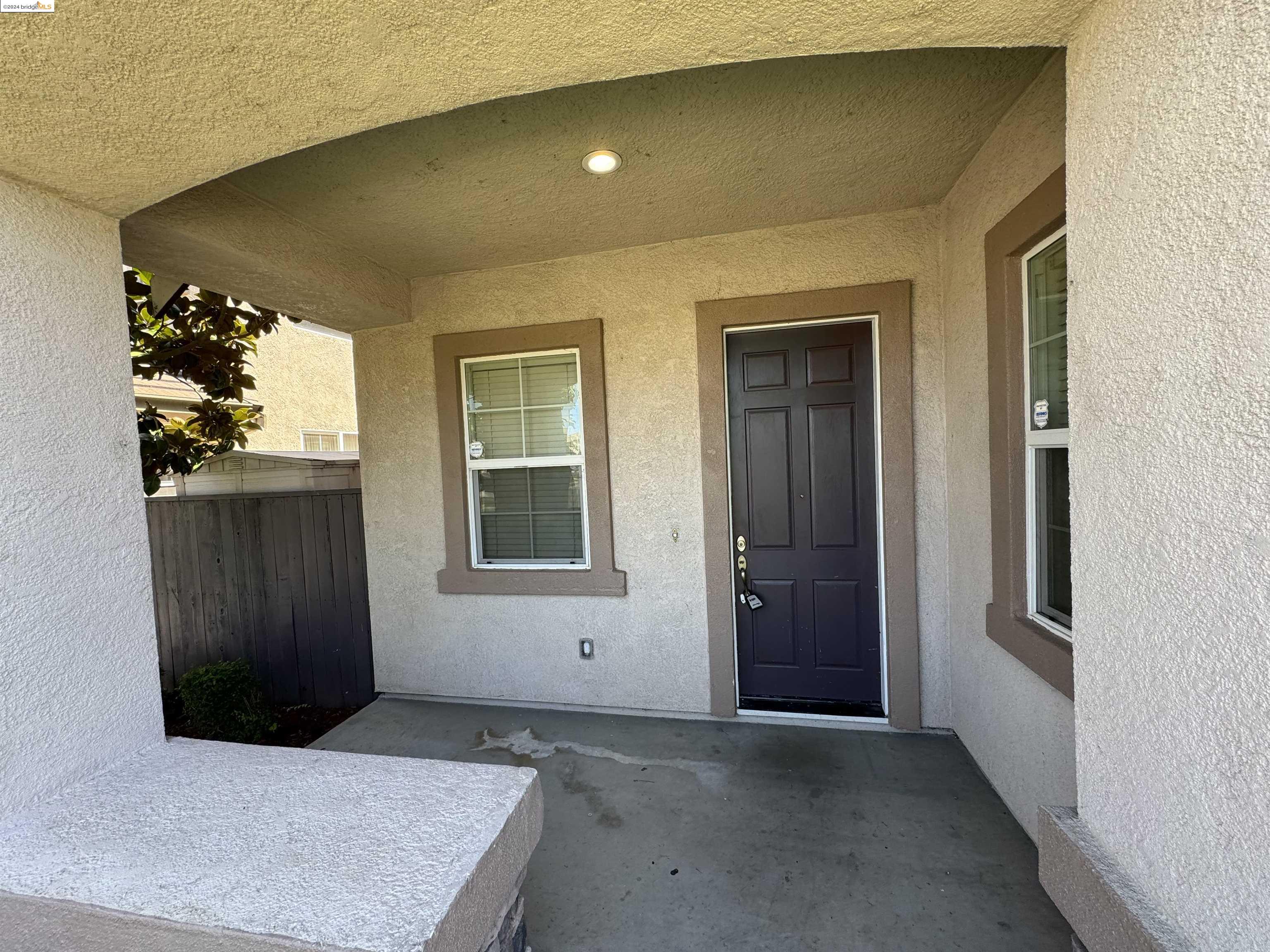 Detail Gallery Image 5 of 25 For 2638 Breaker Way, Stockton,  CA 95209 - 4 Beds | 2 Baths