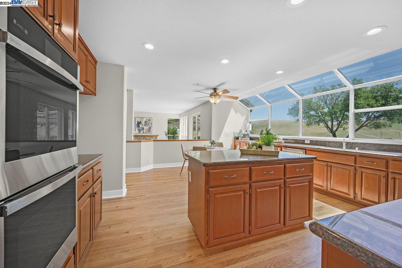 Detail Gallery Image 13 of 60 For 3561 Crespi Court, Pleasanton,  CA 94566 - 5 Beds | 4/1 Baths