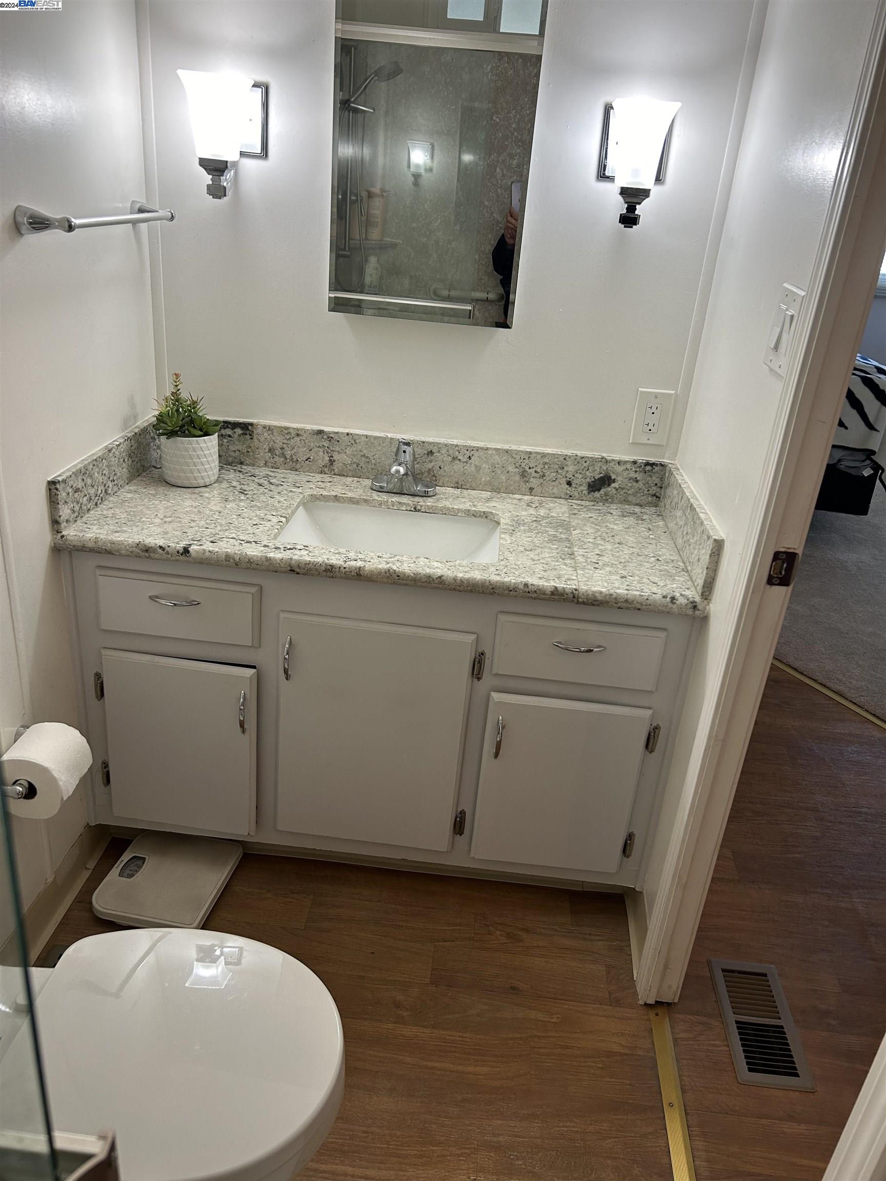 Detail Gallery Image 17 of 23 For 1150 W Winton Ave #510,  Hayward,  CA 94545-1428 - 2 Beds | 2 Baths