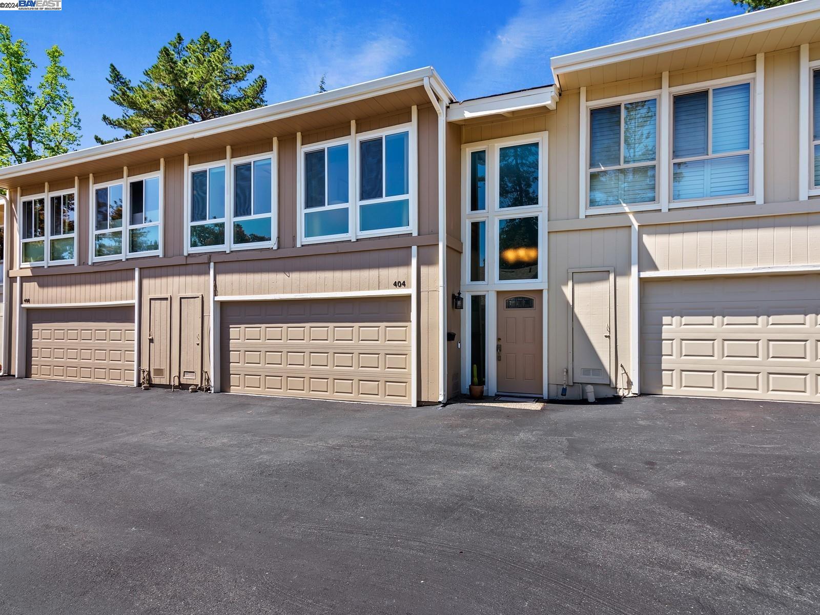 Photo #2: 41058213 Listing 
