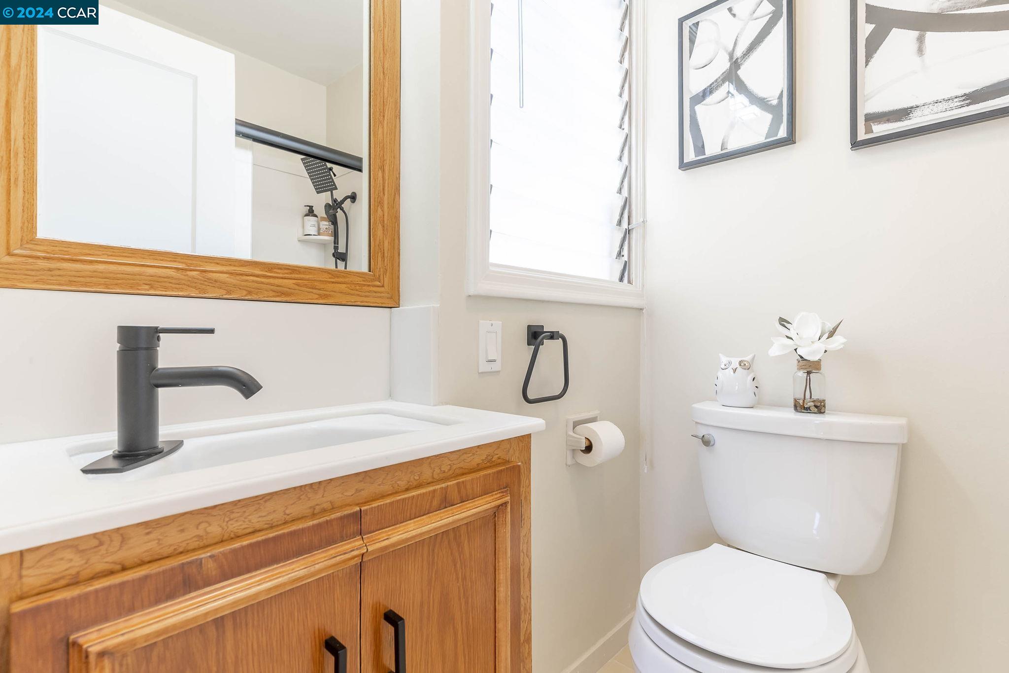 Detail Gallery Image 24 of 49 For 533 27th St, Richmond,  CA 94804 - 2 Beds | 1 Baths
