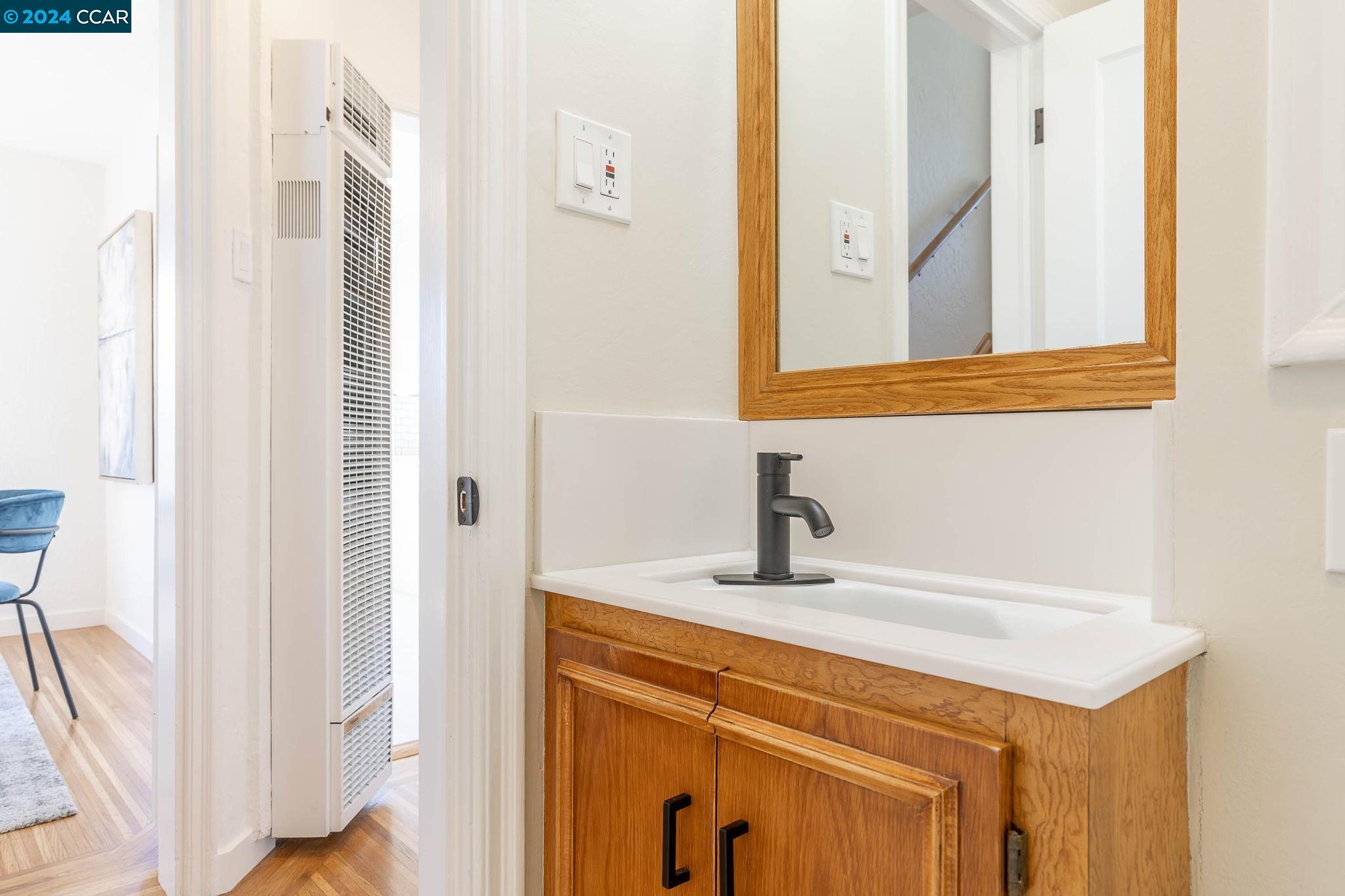 Detail Gallery Image 25 of 49 For 533 27th St, Richmond,  CA 94804 - 2 Beds | 1 Baths