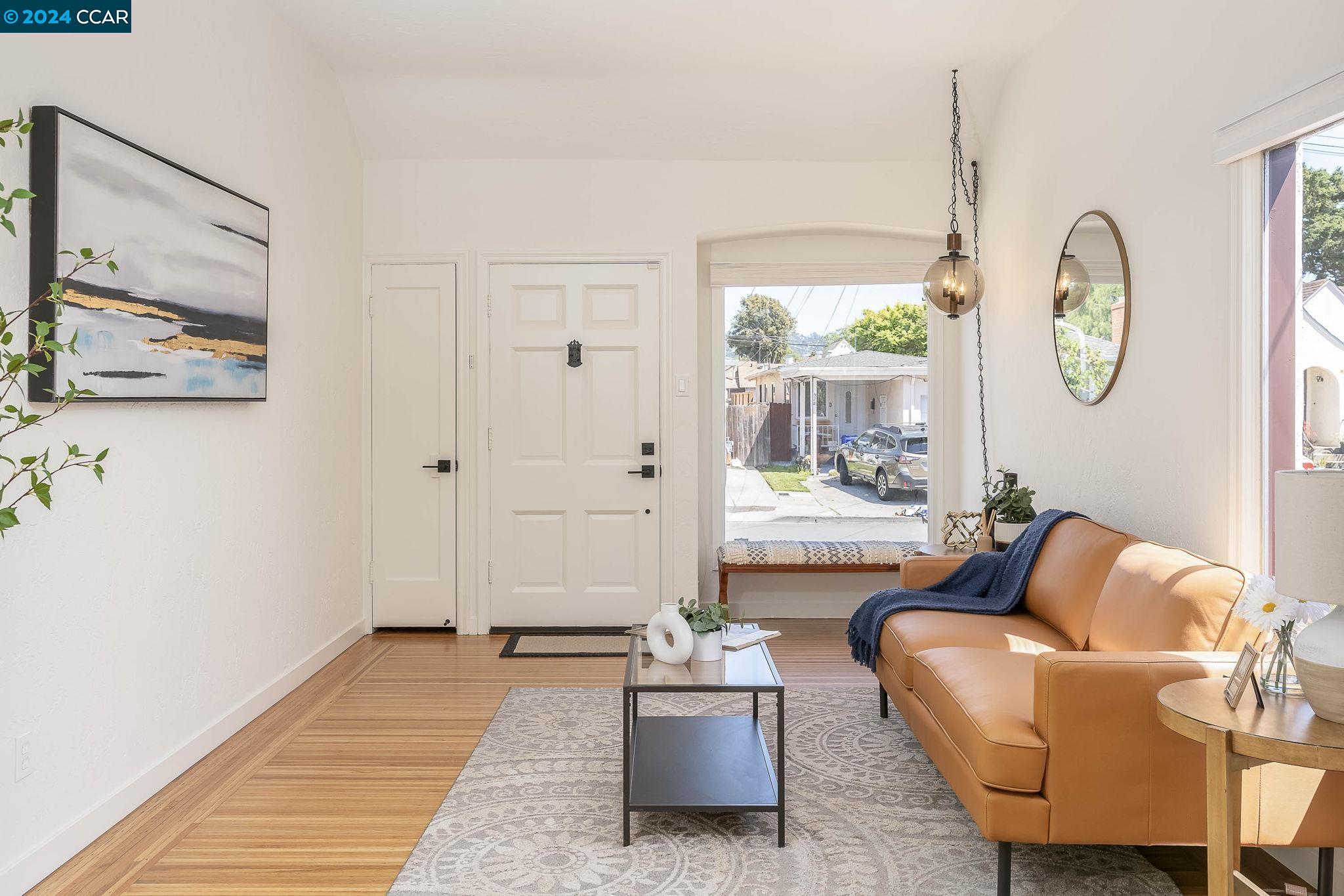 Detail Gallery Image 5 of 49 For 533 27th St, Richmond,  CA 94804 - 2 Beds | 1 Baths