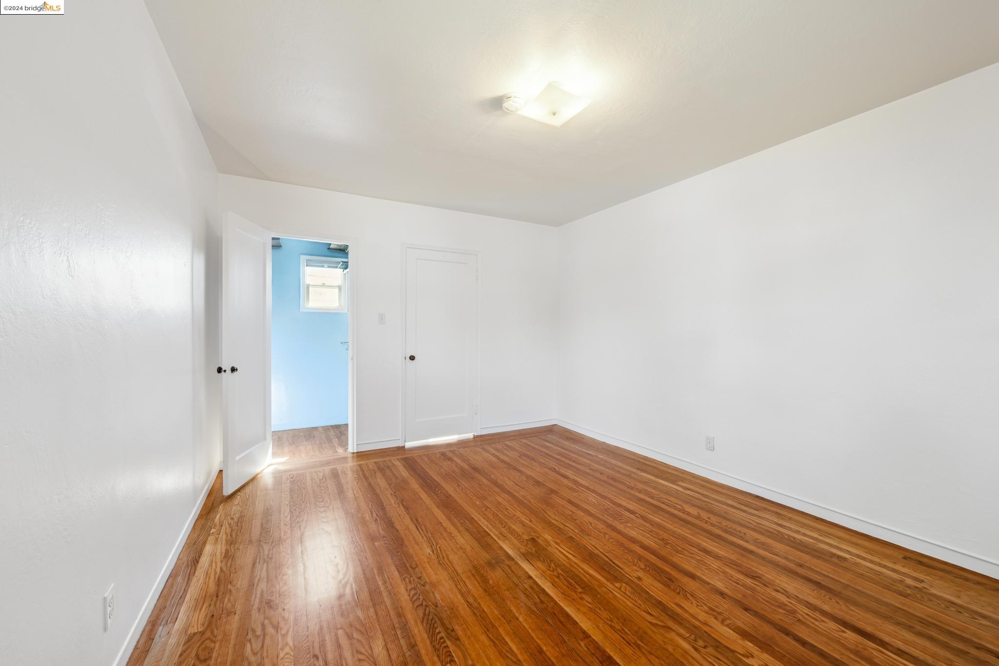 Detail Gallery Image 11 of 42 For 327 S 36th Street, Richmond,  CA 94804 - 3 Beds | 2 Baths