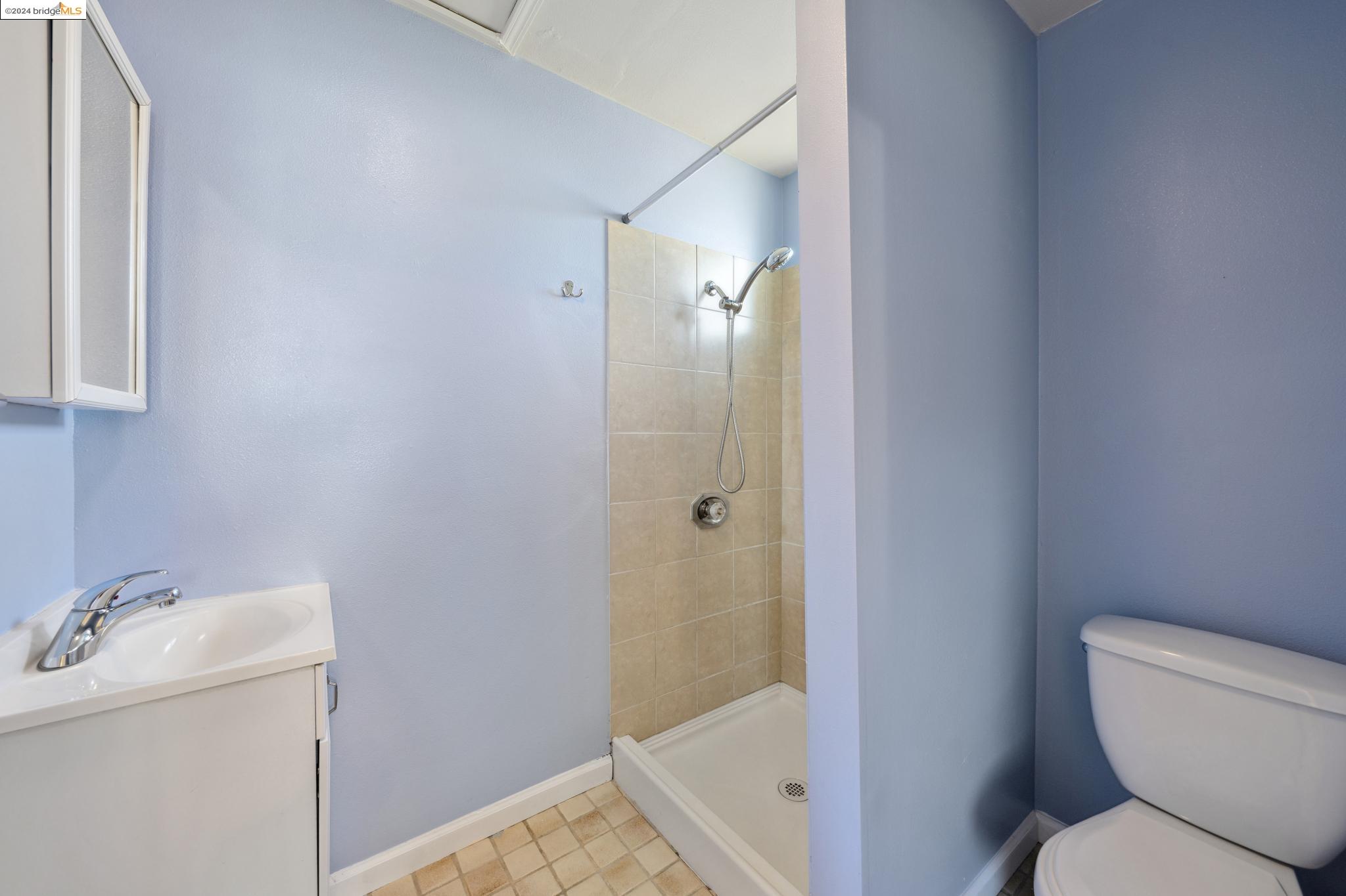 Detail Gallery Image 20 of 42 For 327 S 36th Street, Richmond,  CA 94804 - 3 Beds | 2 Baths