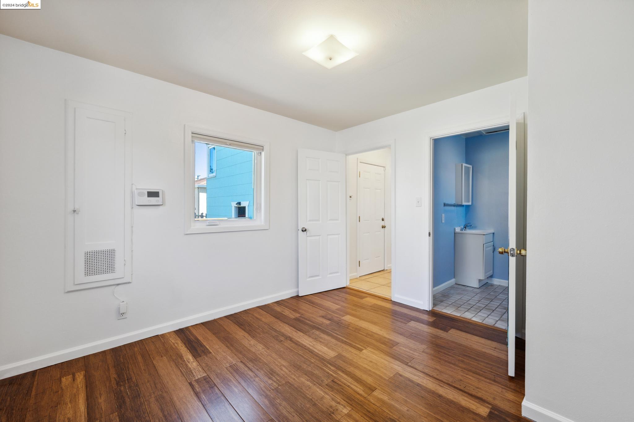 Detail Gallery Image 21 of 42 For 327 S 36th Street, Richmond,  CA 94804 - 3 Beds | 2 Baths