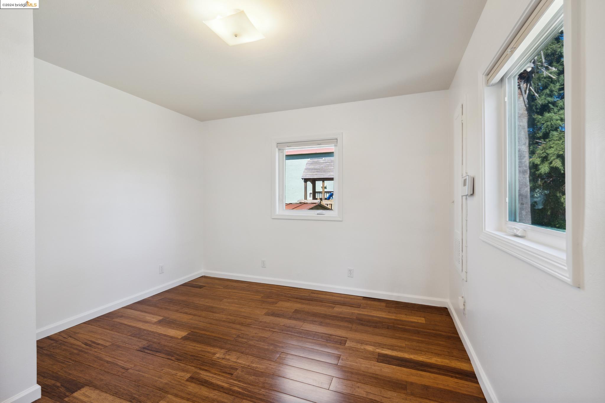 Detail Gallery Image 23 of 42 For 327 S 36th Street, Richmond,  CA 94804 - 3 Beds | 2 Baths