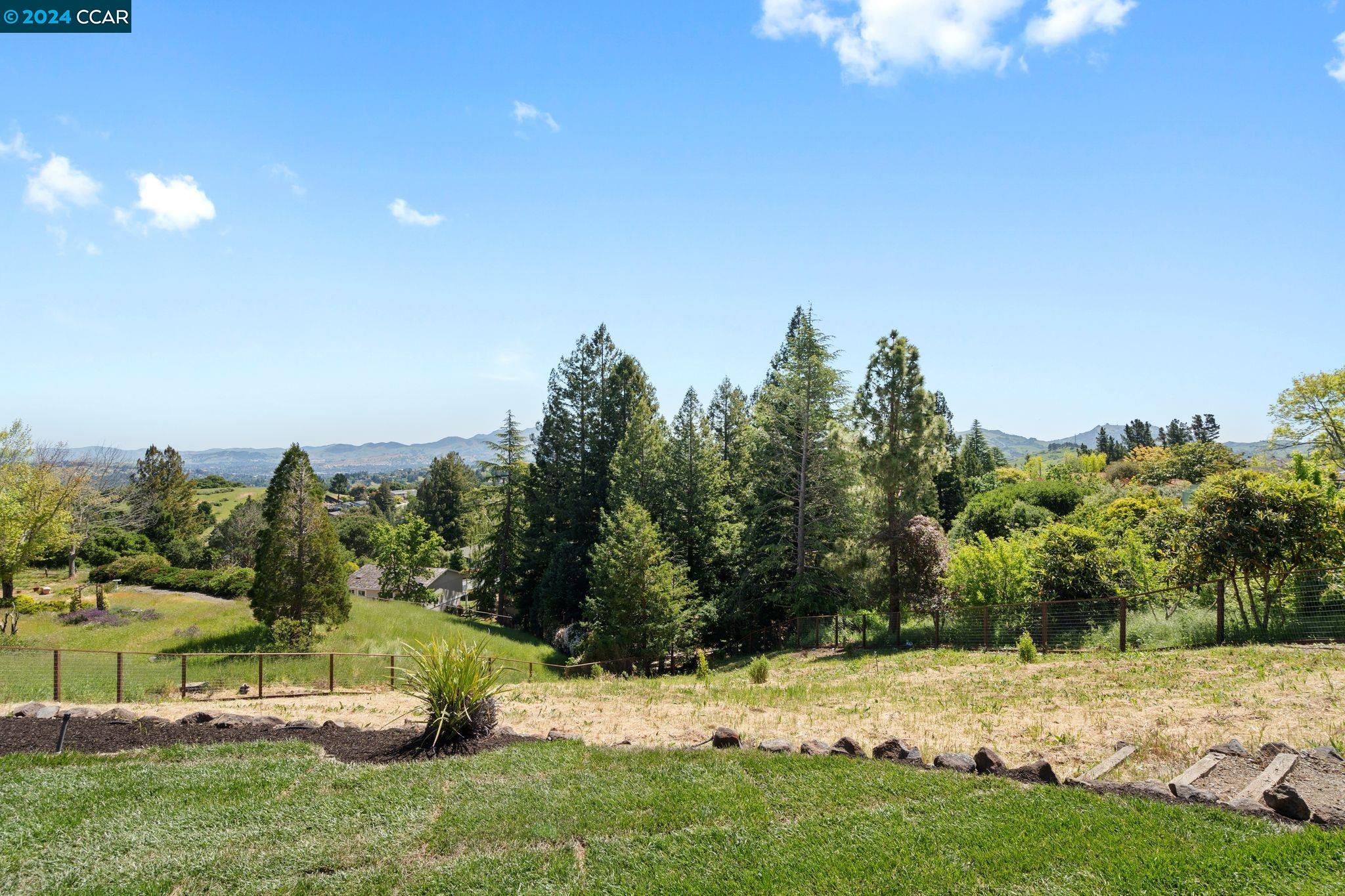 Detail Gallery Image 37 of 50 For 251 Calle La Montana, Moraga,  CA 94556 - 4 Beds | 2/1 Baths