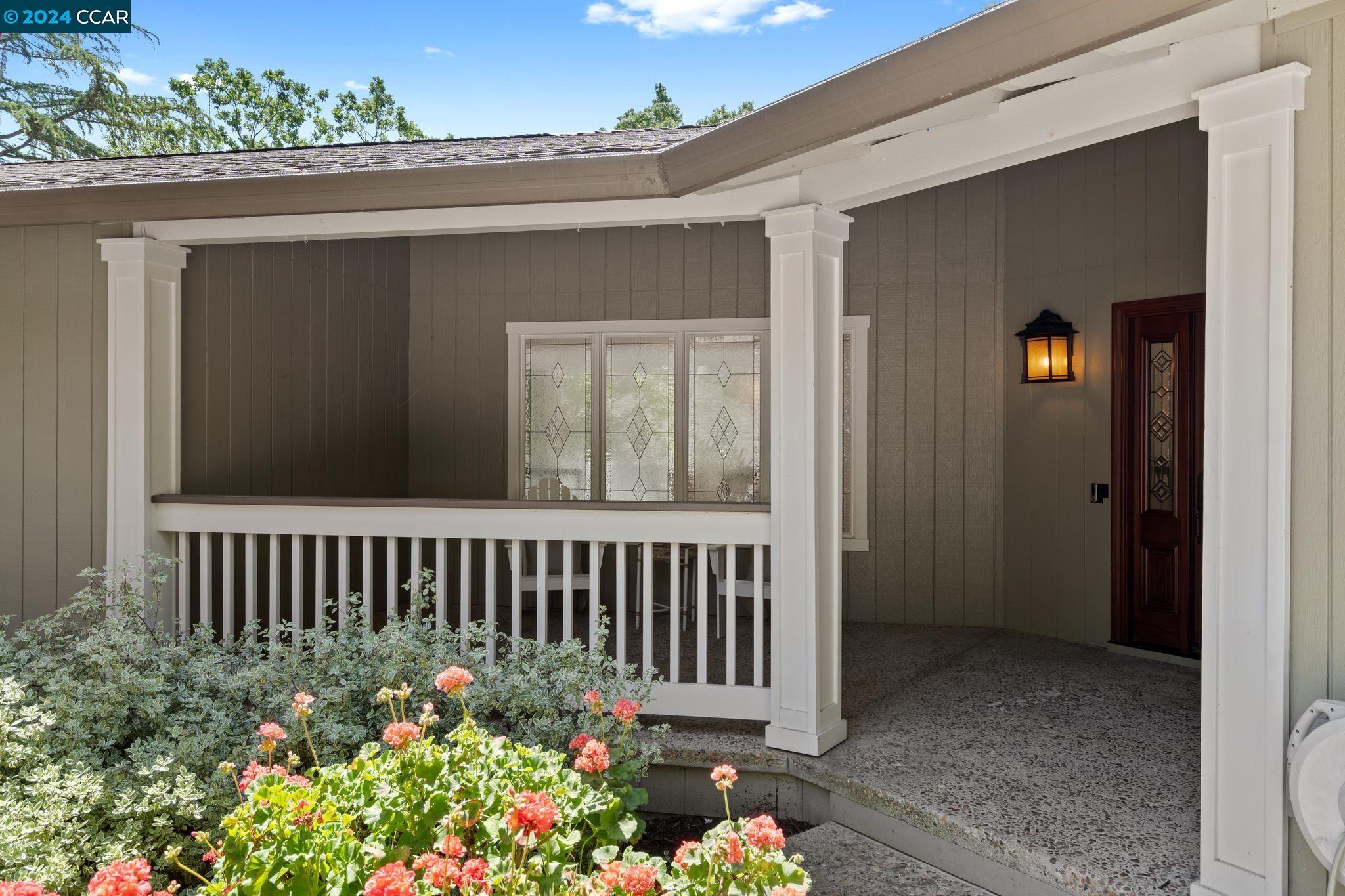 Detail Gallery Image 32 of 46 For 18 Reliez Valley Ct, Lafayette,  CA 94549 - 4 Beds | 2/2 Baths