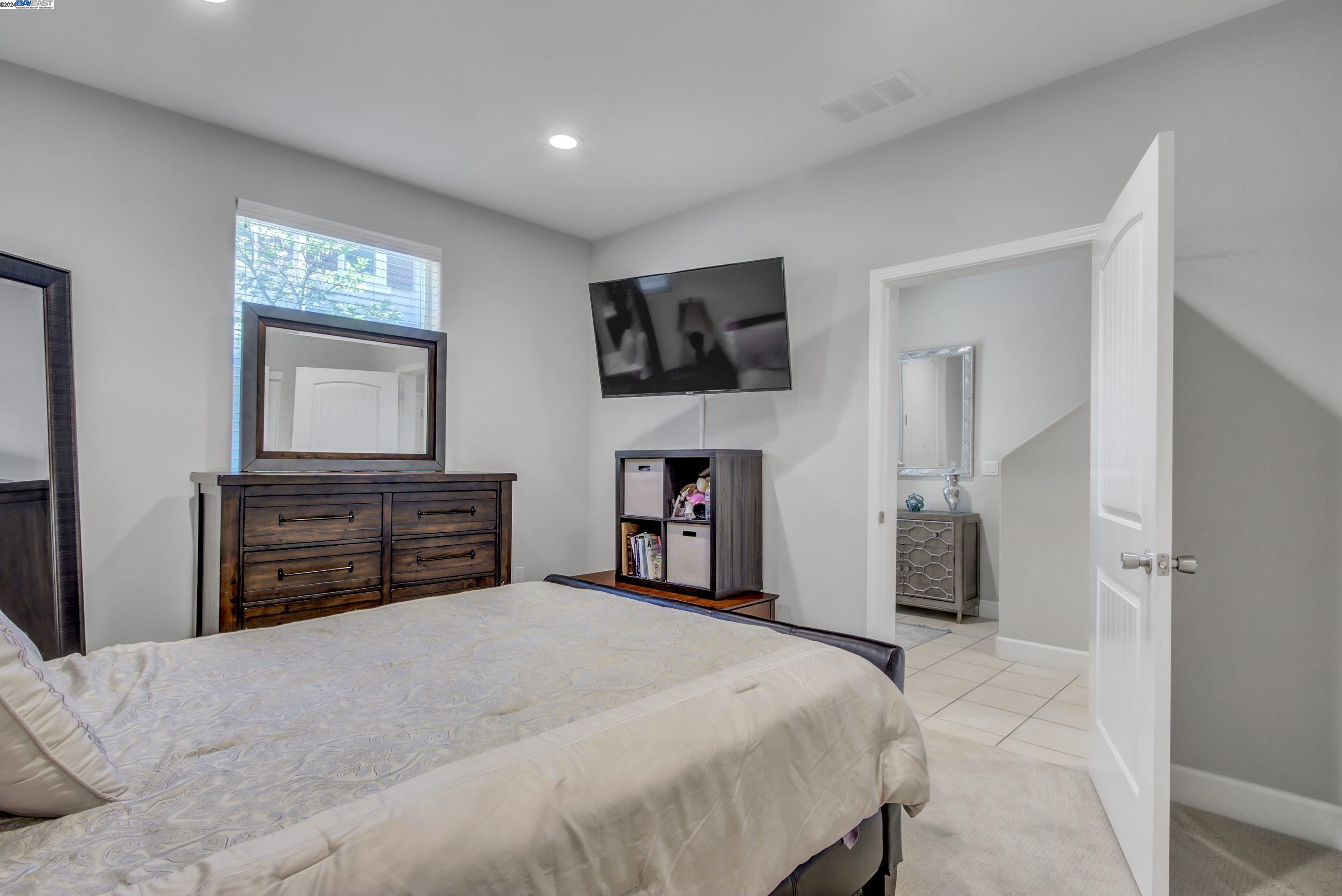 Detail Gallery Image 19 of 53 For 809 Tierney Pl, Martinez,  CA 94553 - 4 Beds | 3/1 Baths