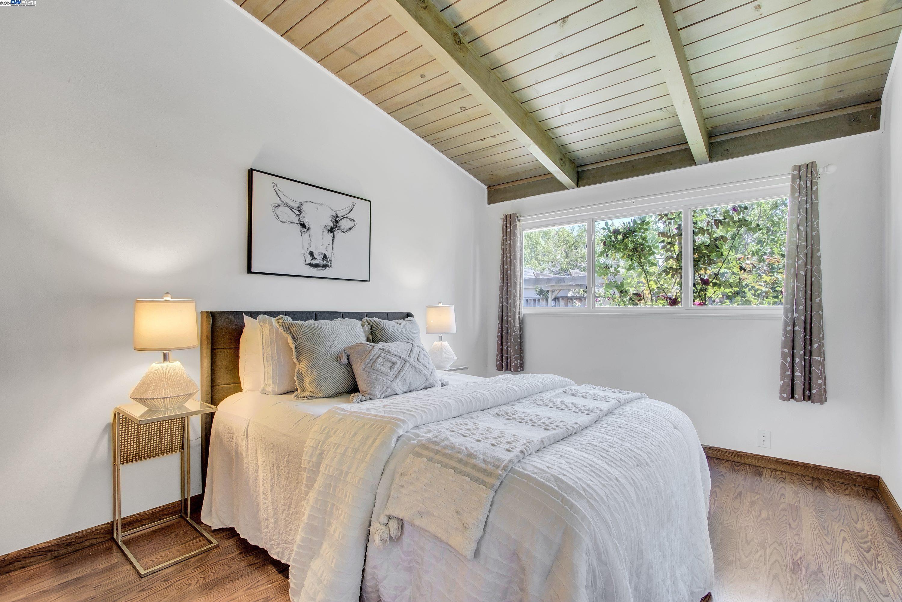 Detail Gallery Image 15 of 30 For 3680 Yorktown Rd, Fremont,  CA 94538 - 4 Beds | 2 Baths