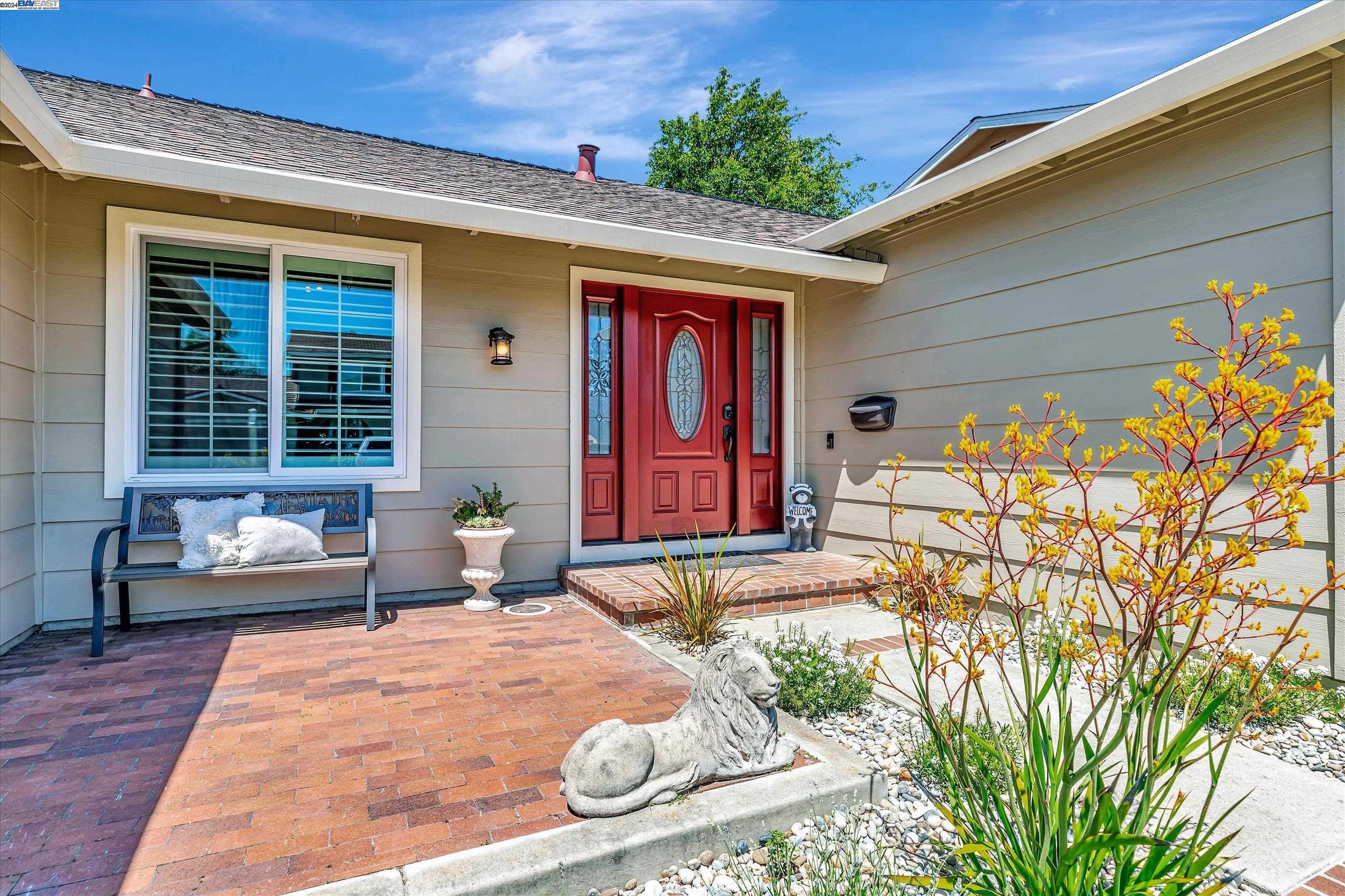 Detail Gallery Image 6 of 42 For 4683 Cope Ct, Pleasanton,  CA 94566 - 4 Beds | 2 Baths