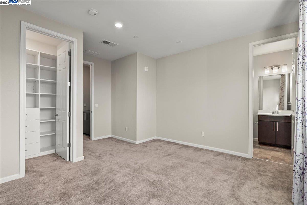 Detail Gallery Image 19 of 28 For 1132 California Cir, Milpitas,  CA 95035 - 3 Beds | 3/1 Baths