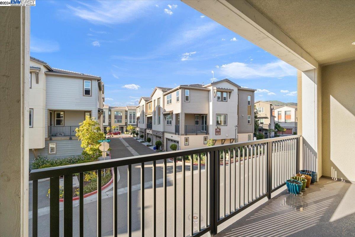 Detail Gallery Image 25 of 28 For 1132 California Cir, Milpitas,  CA 95035 - 3 Beds | 3/1 Baths