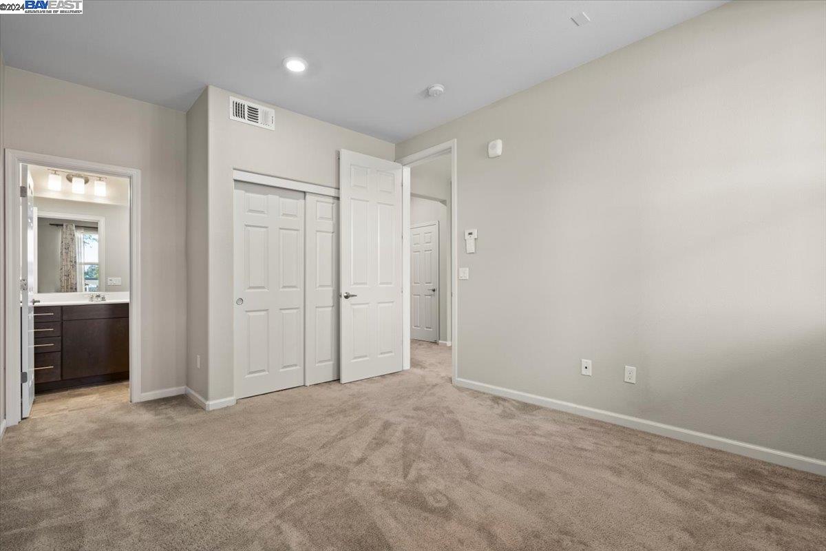 Detail Gallery Image 5 of 28 For 1132 California Cir, Milpitas,  CA 95035 - 3 Beds | 3/1 Baths