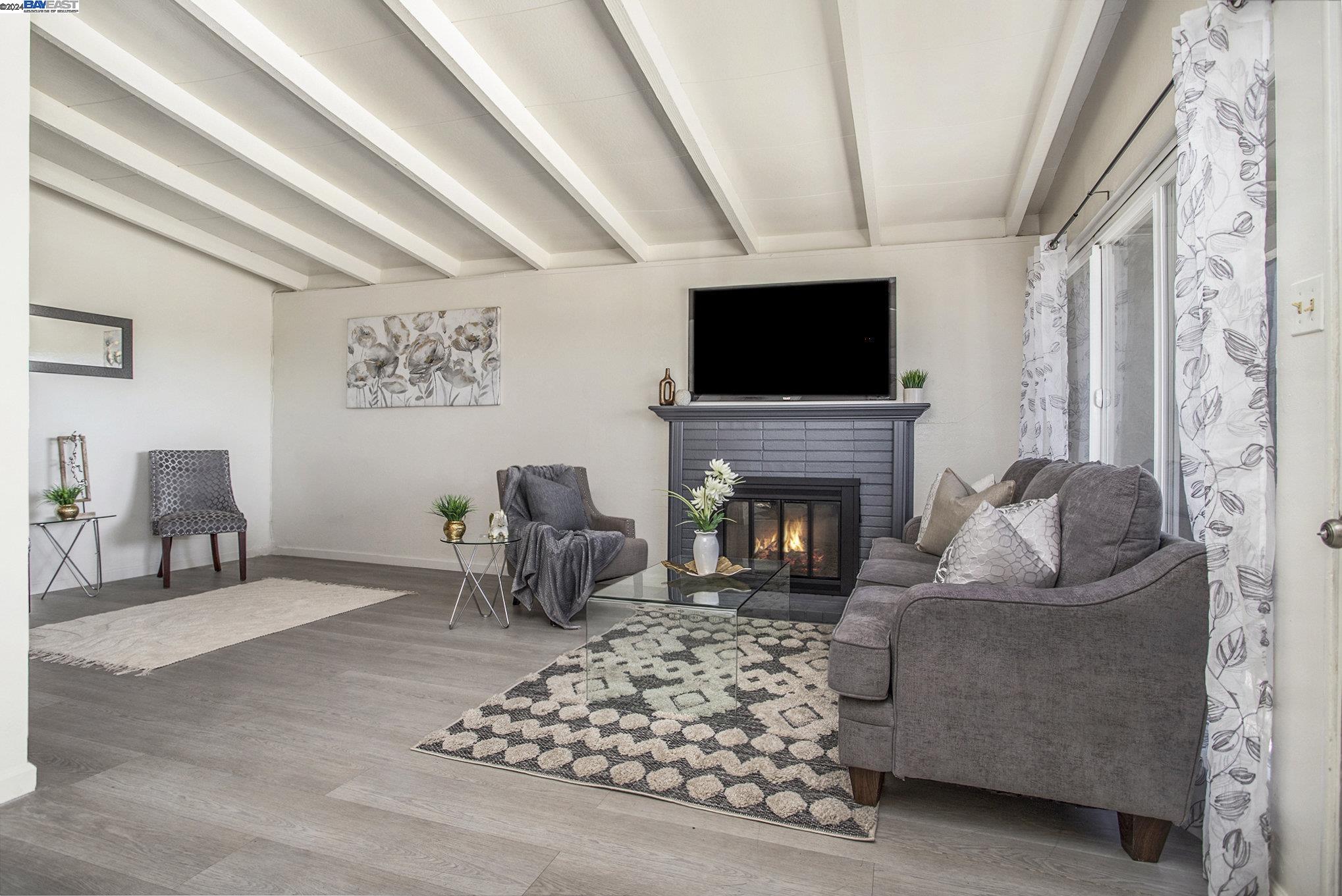 Detail Gallery Image 5 of 36 For 1919 Miner Ave, San Pablo,  CA 94806 - 3 Beds | 2 Baths