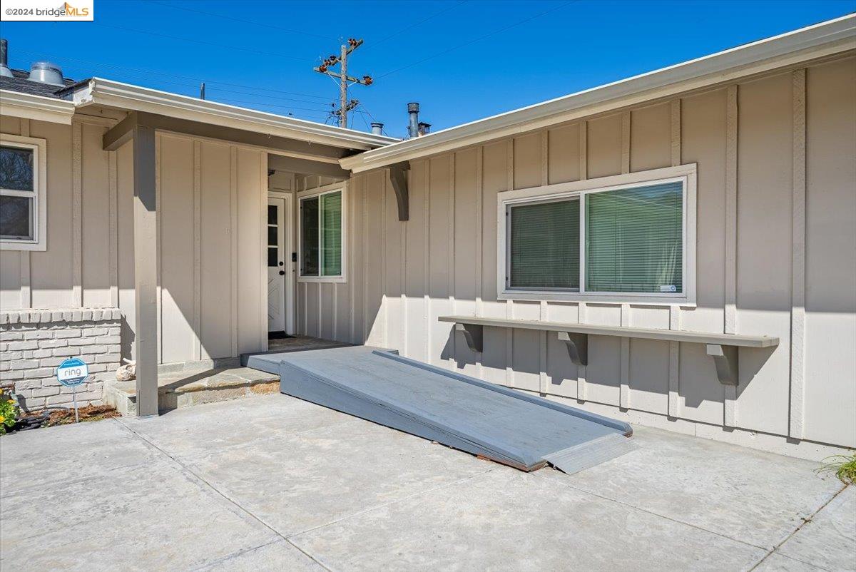 Detail Gallery Image 15 of 60 For 752 W Acacia St, Salinas,  CA 93901 - 3 Beds | 2 Baths
